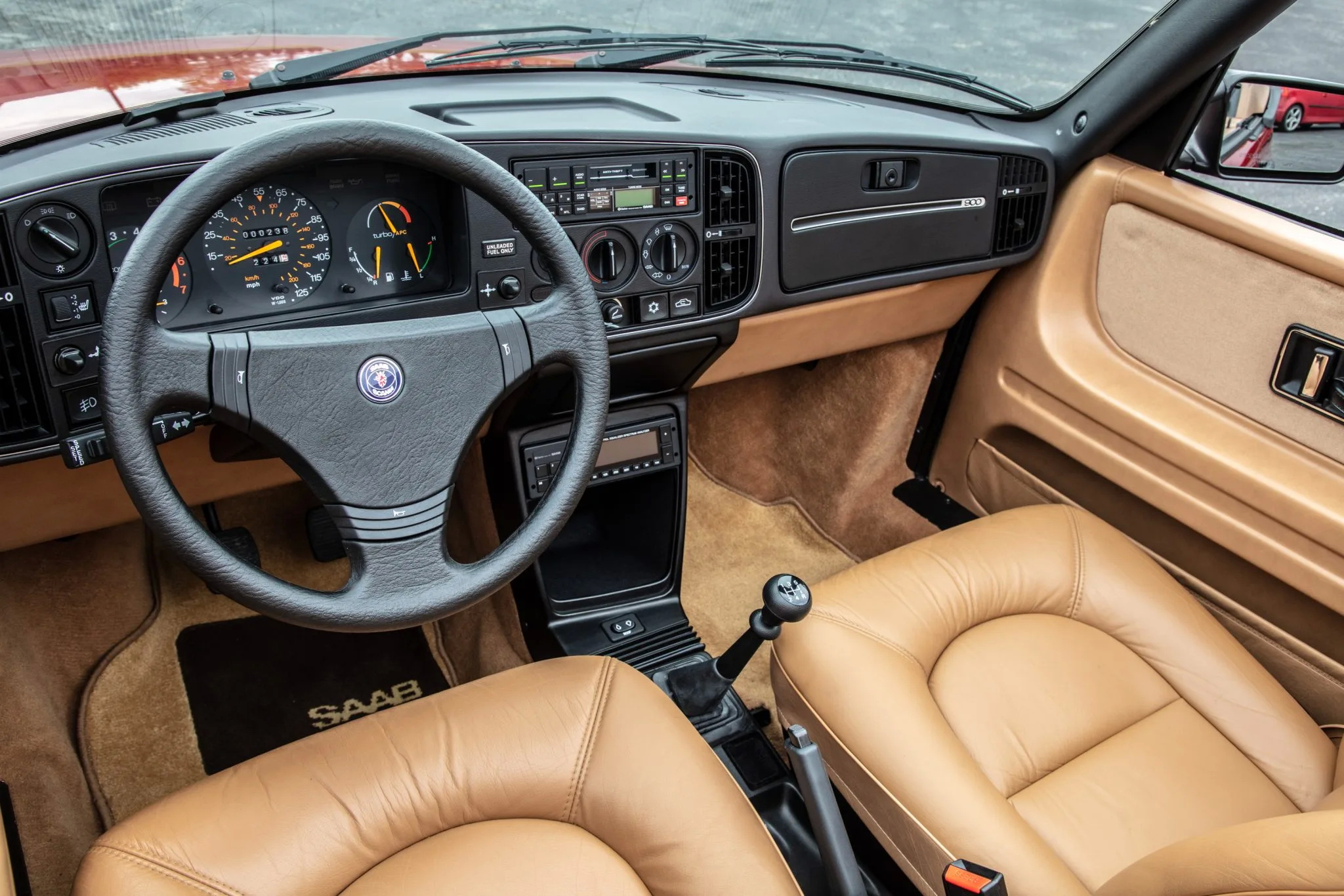 This 246-Mile Saab 900 Turbo Convertible Just Sold For More Than A 2023 Corvette Z06