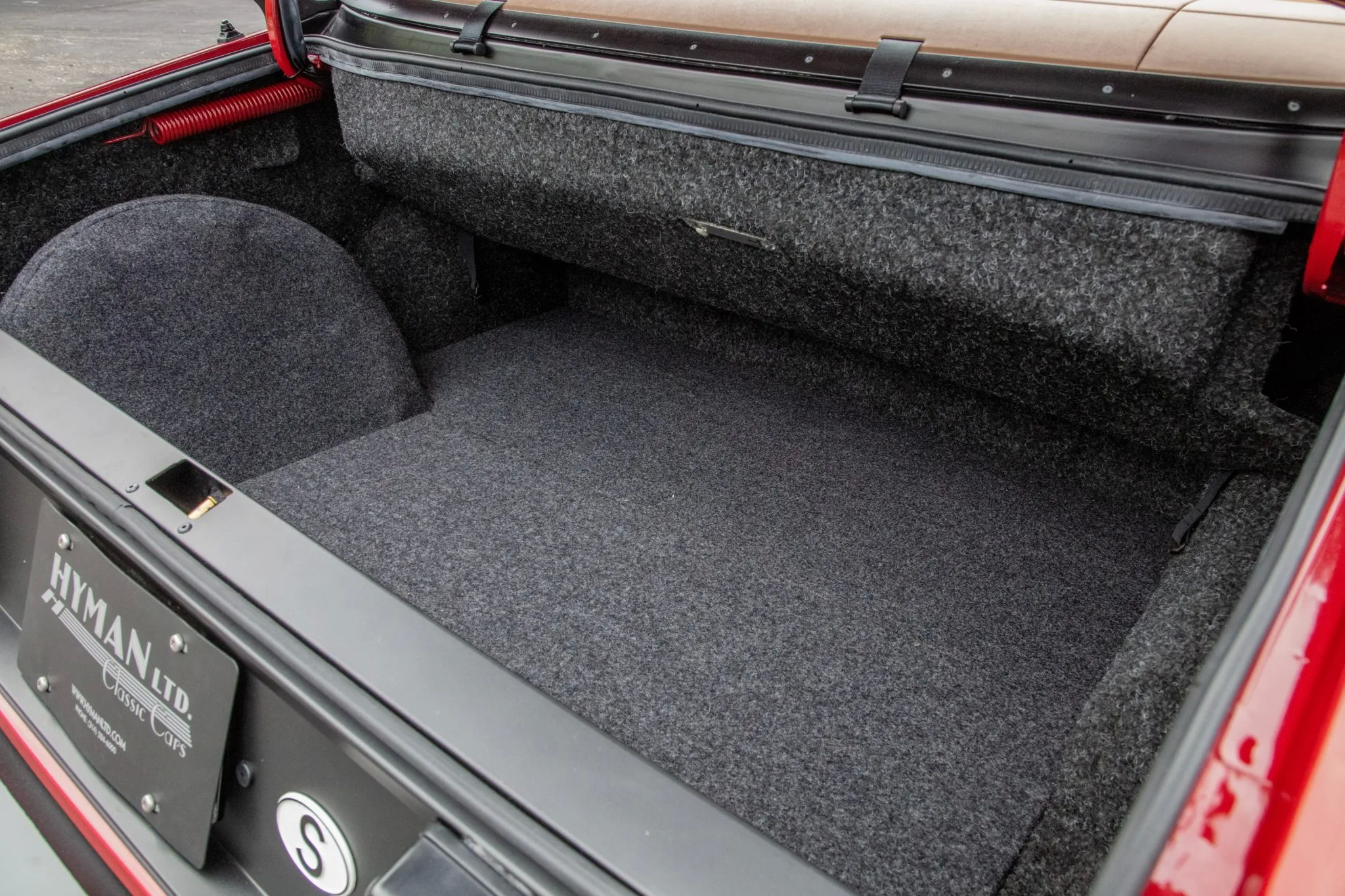 This 246-Mile Saab 900 Turbo Convertible Just Sold For More Than A 2023 Corvette Z06