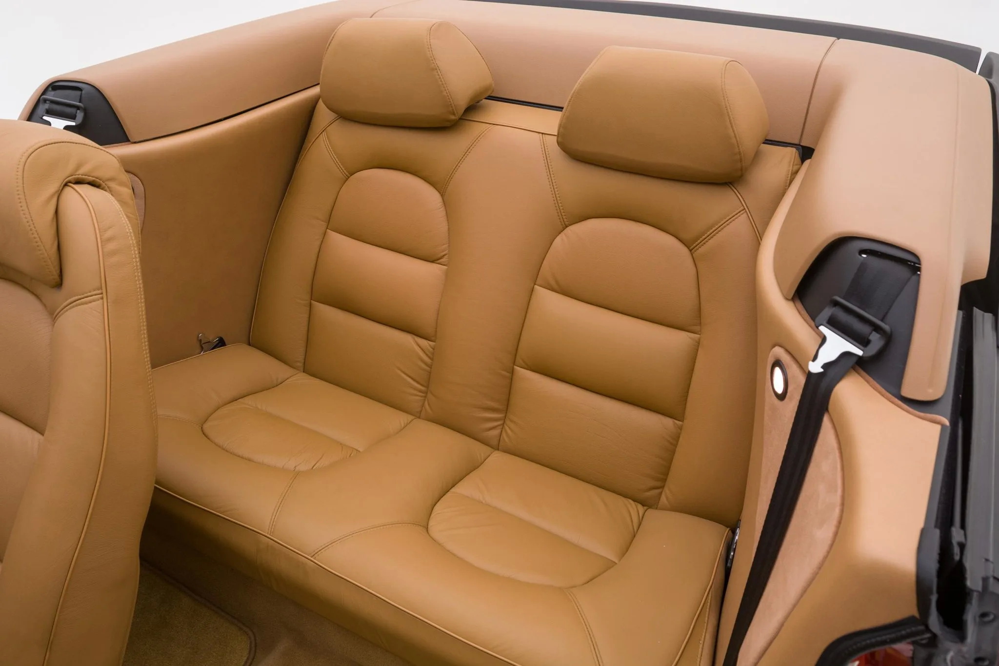 This 246-Mile Saab 900 Turbo Convertible Just Sold For More Than A 2023 Corvette Z06