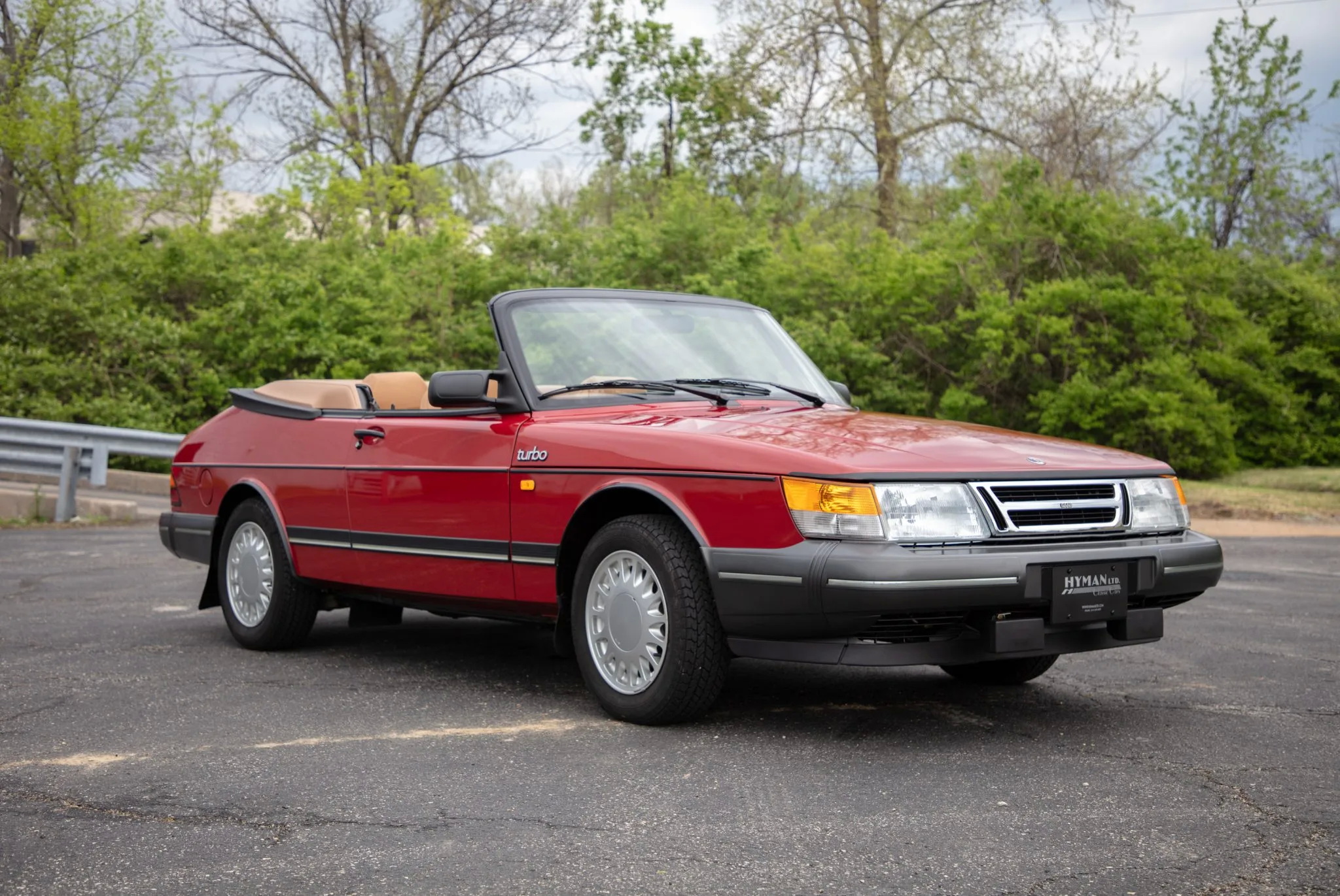 This 246-Mile Saab 900 Turbo Convertible Just Sold For More Than A 2023 Corvette Z06