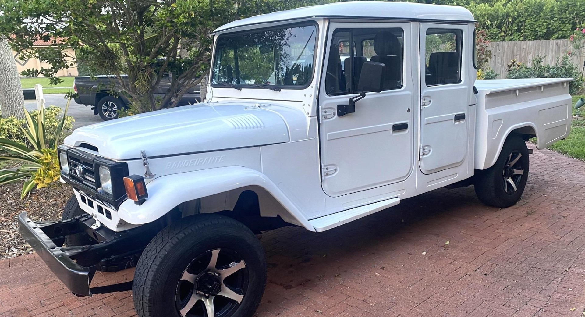 This Toyota Bandeirante OJ55 Is The Coolest Way To Get A Brazilian