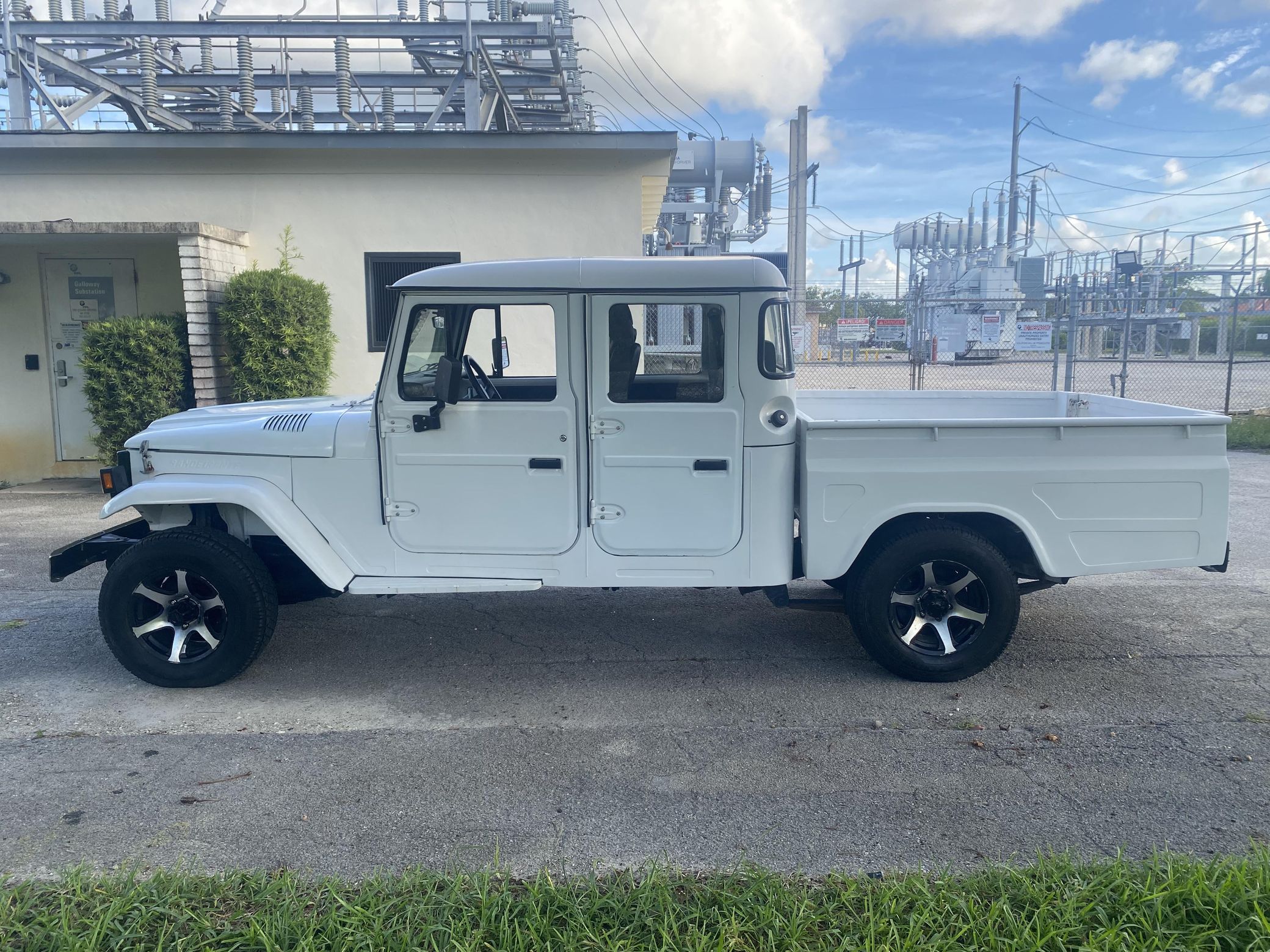 This Toyota Bandeirante OJ55 Is The Coolest Way To Get A Brazilian