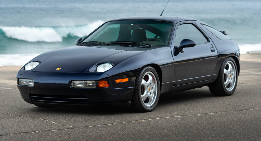  Manual Porsche 928 GTS Will Make You Want To Shift Back To The 1990s And Sing Blue Da Ba Dee