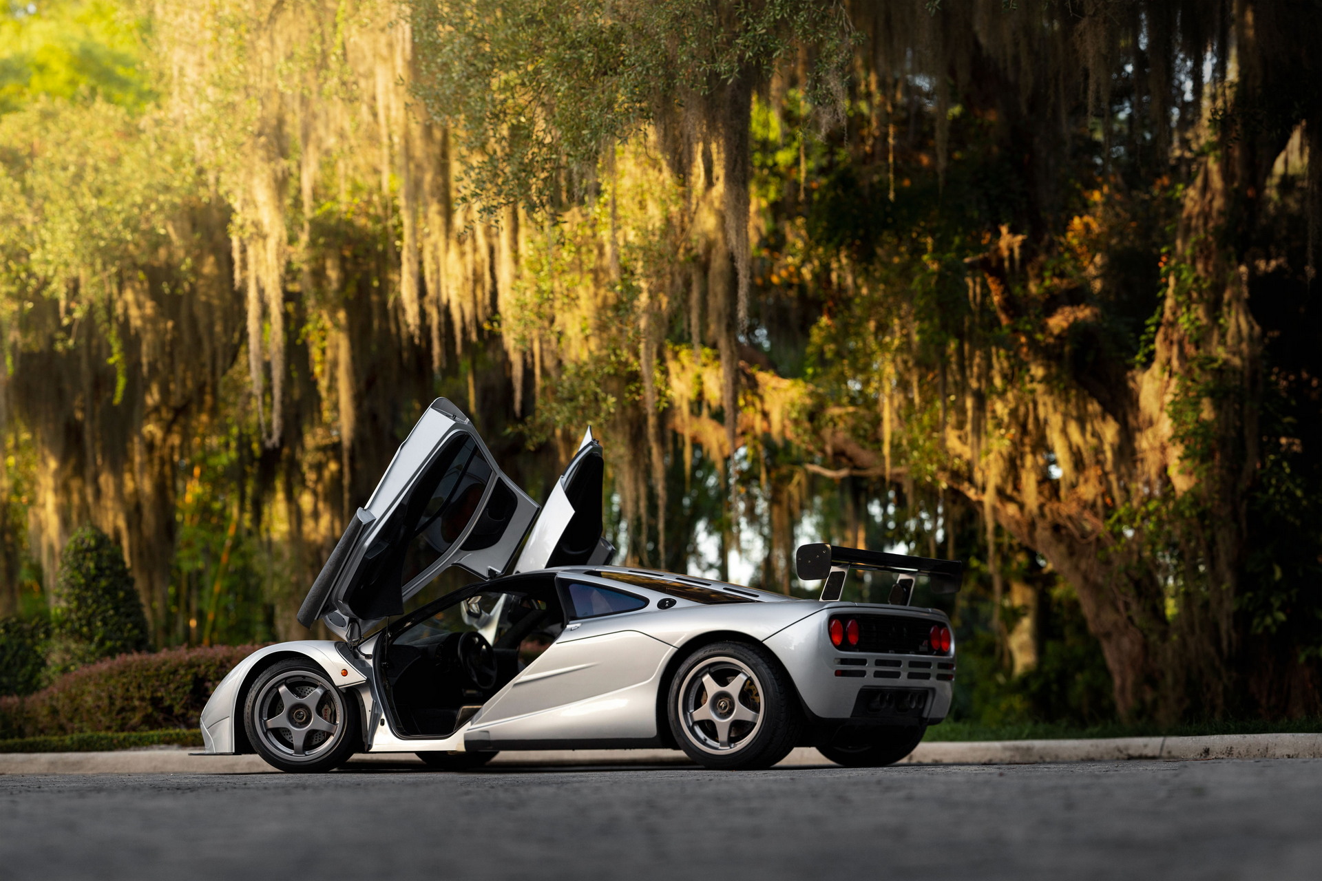 Gorgeous McLaren F1 With High-Downforce Kit And One-Off Headlights Hits The Auction Block
