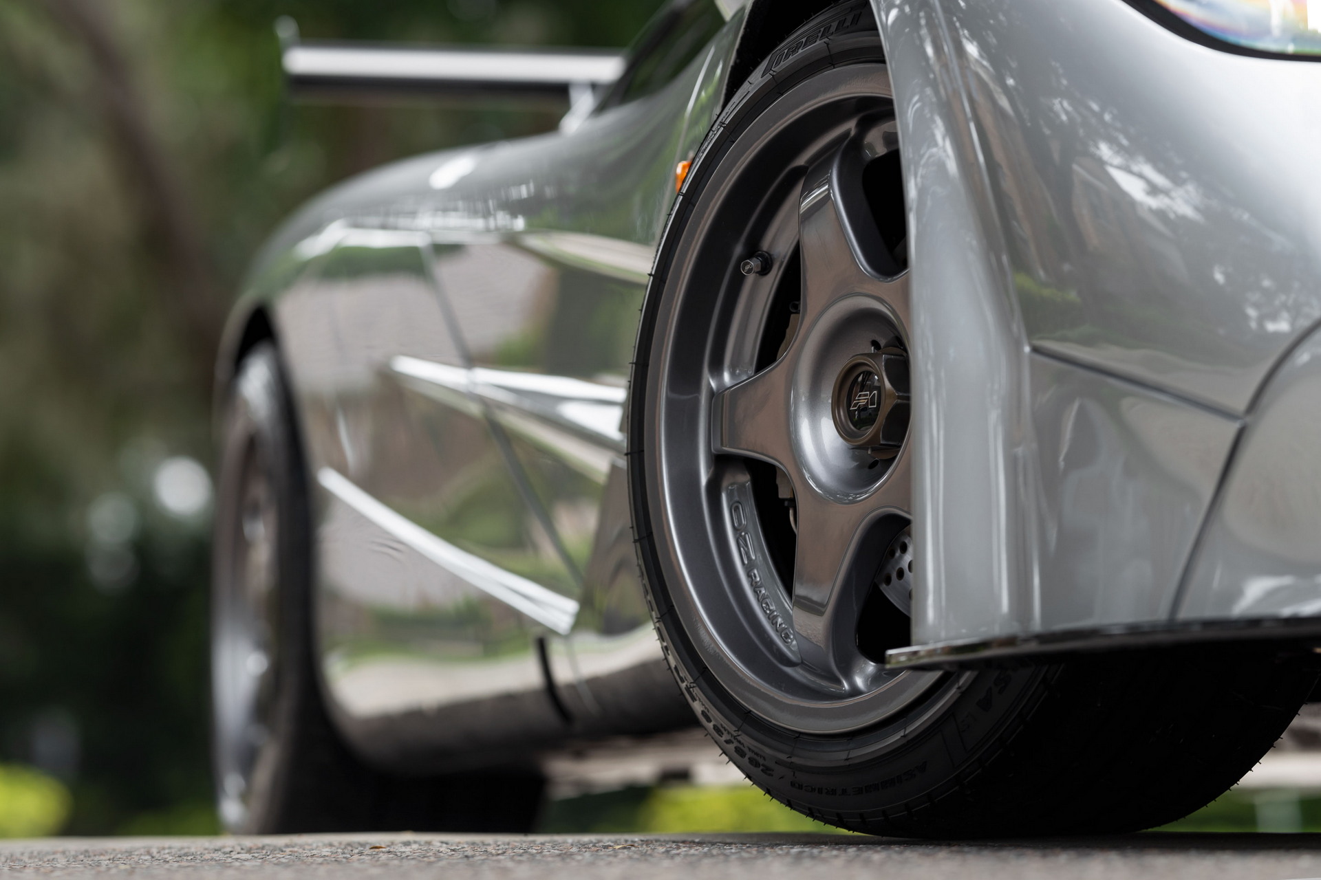 Gorgeous McLaren F1 With High-Downforce Kit And One-Off Headlights Hits The Auction Block