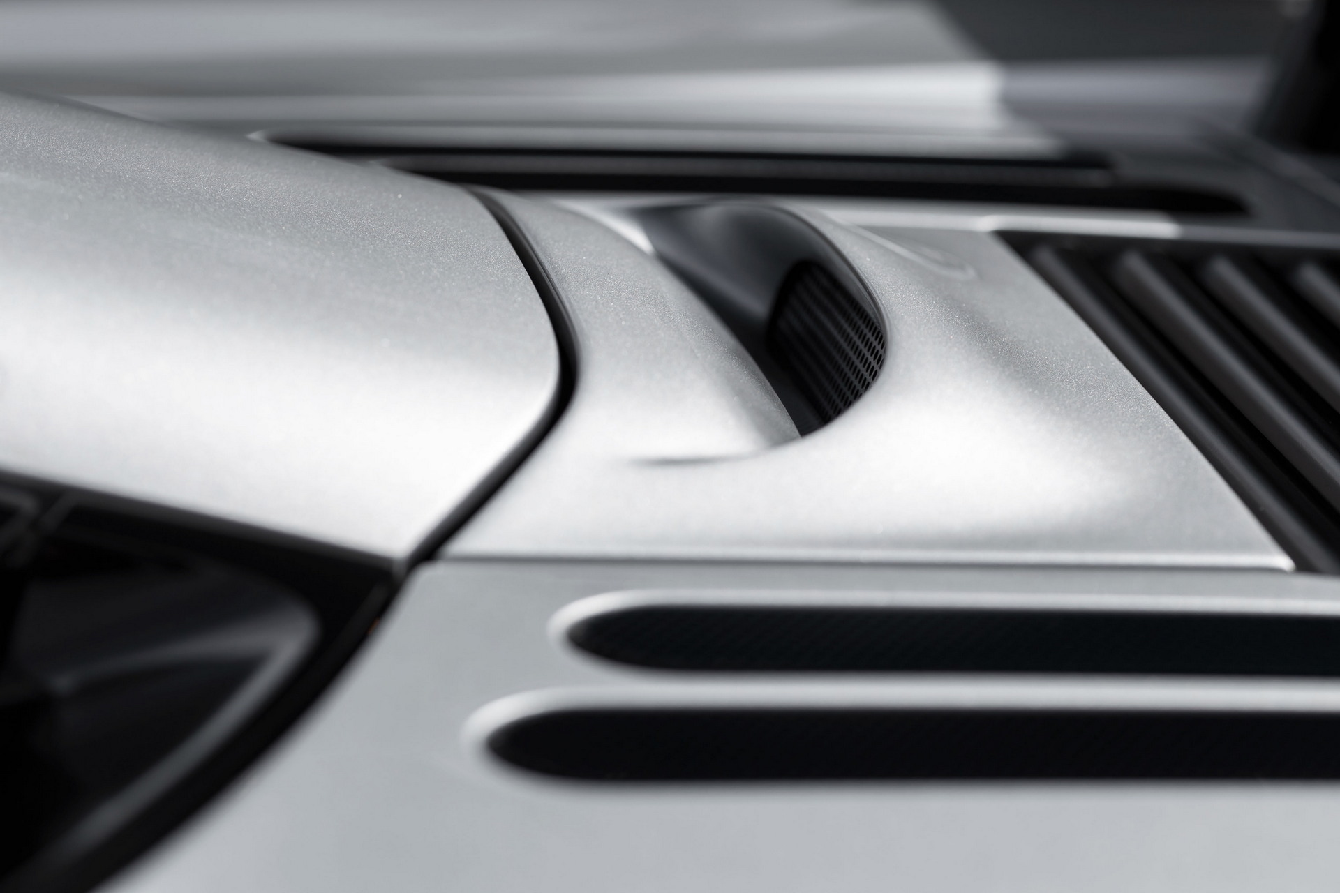 Gorgeous McLaren F1 With High-Downforce Kit And One-Off Headlights Hits The Auction Block