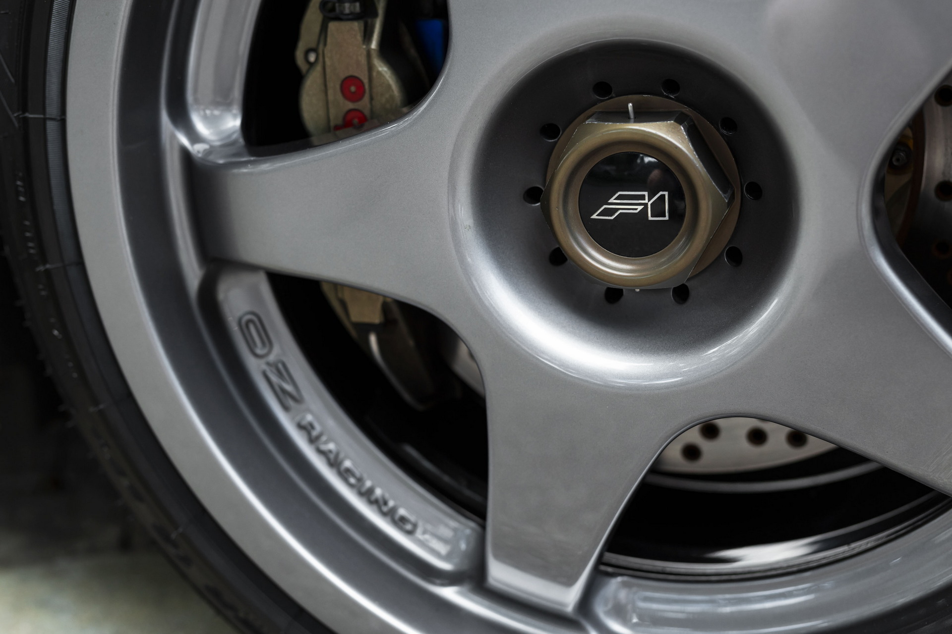 Gorgeous McLaren F1 With High-Downforce Kit And One-Off Headlights Hits The Auction Block