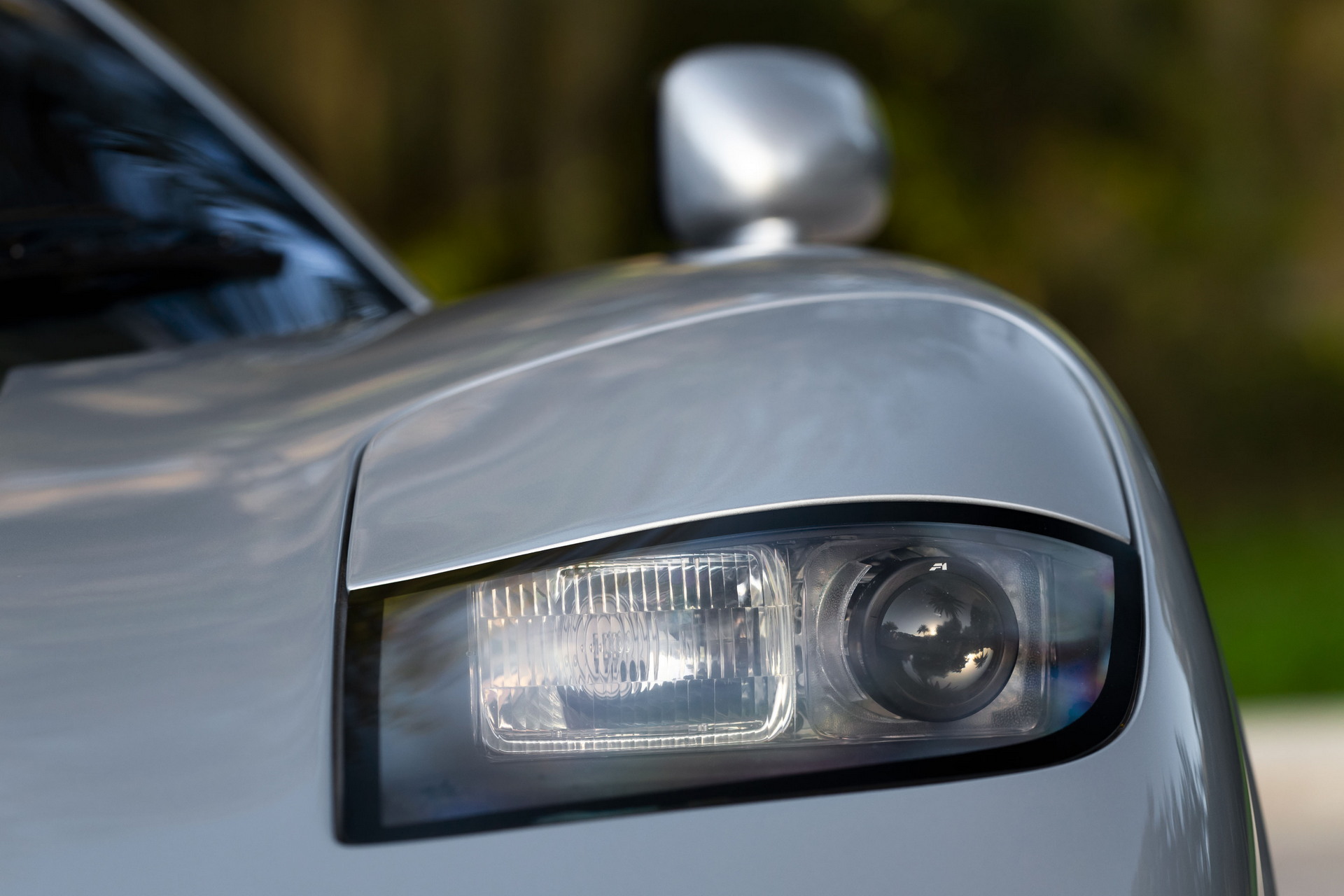 Gorgeous McLaren F1 With High-Downforce Kit And One-Off Headlights Hits The Auction Block