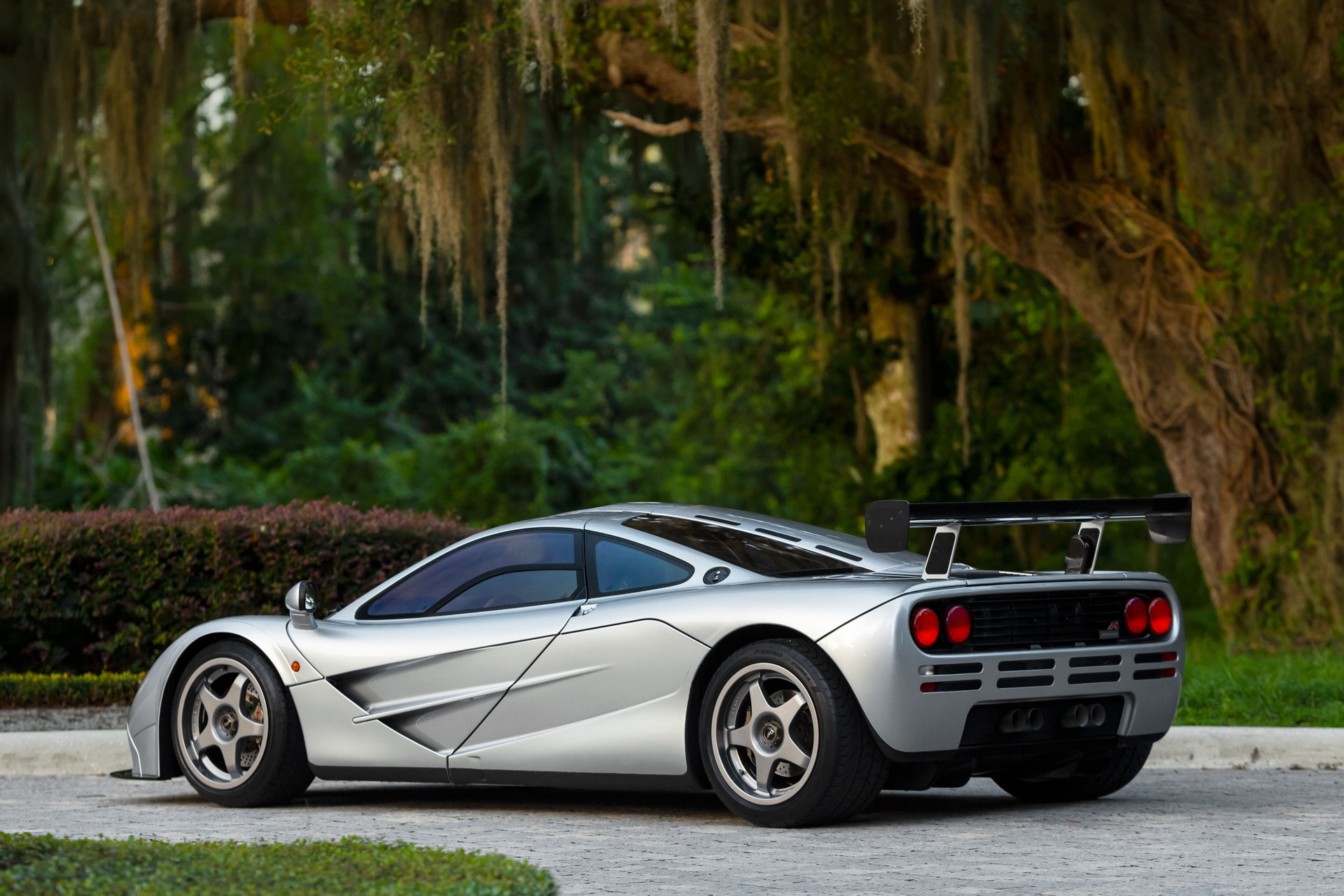 Gorgeous McLaren F1 With High-Downforce Kit And One-Off Headlights Hits The Auction Block