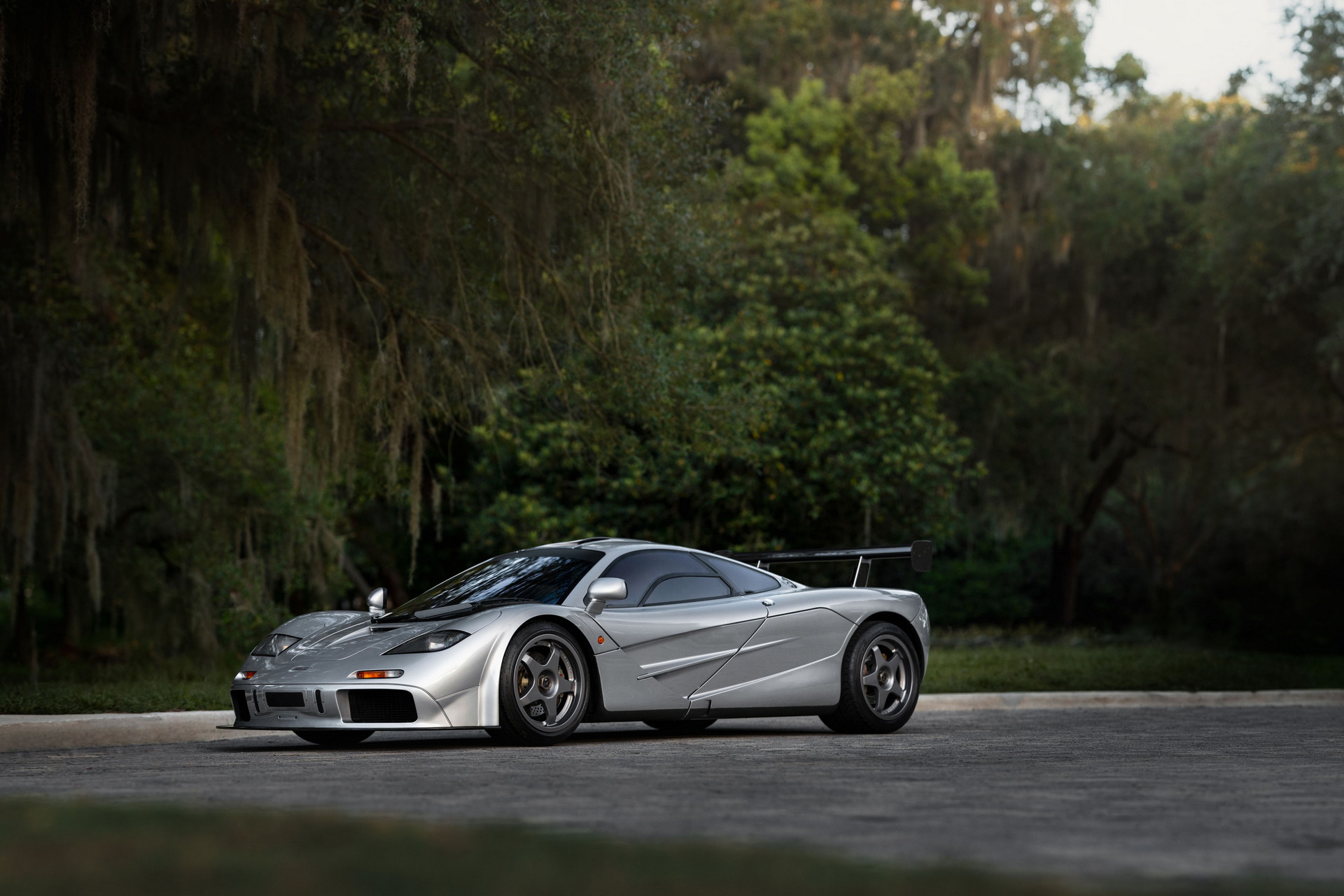 Gorgeous McLaren F1 With High-Downforce Kit And One-Off Headlights Hits The Auction Block