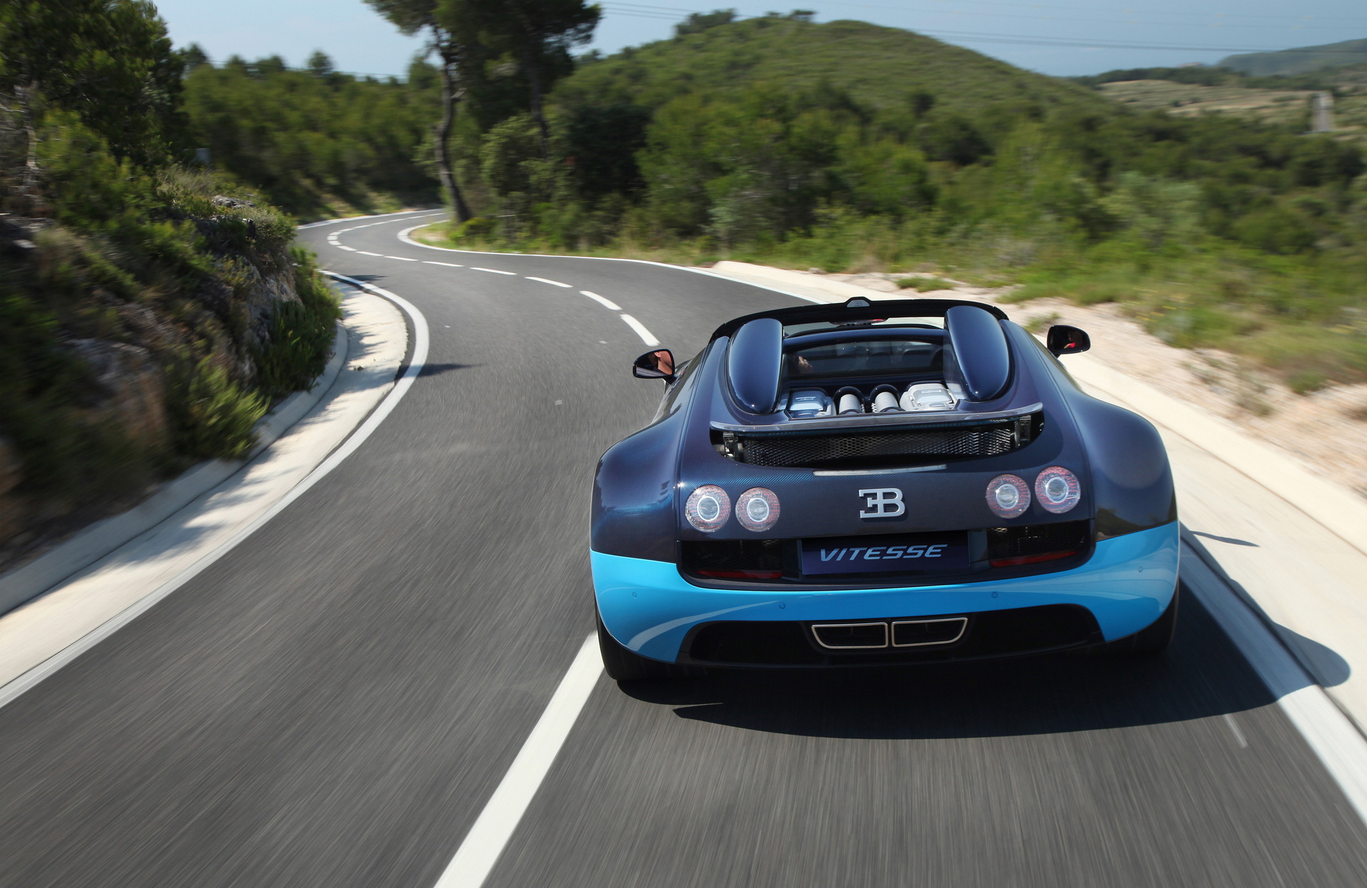 10 Years Later, Bugatti’s Veyron 16.4 Grand Sport Vitesse Remains The World’s Fastest Roadster