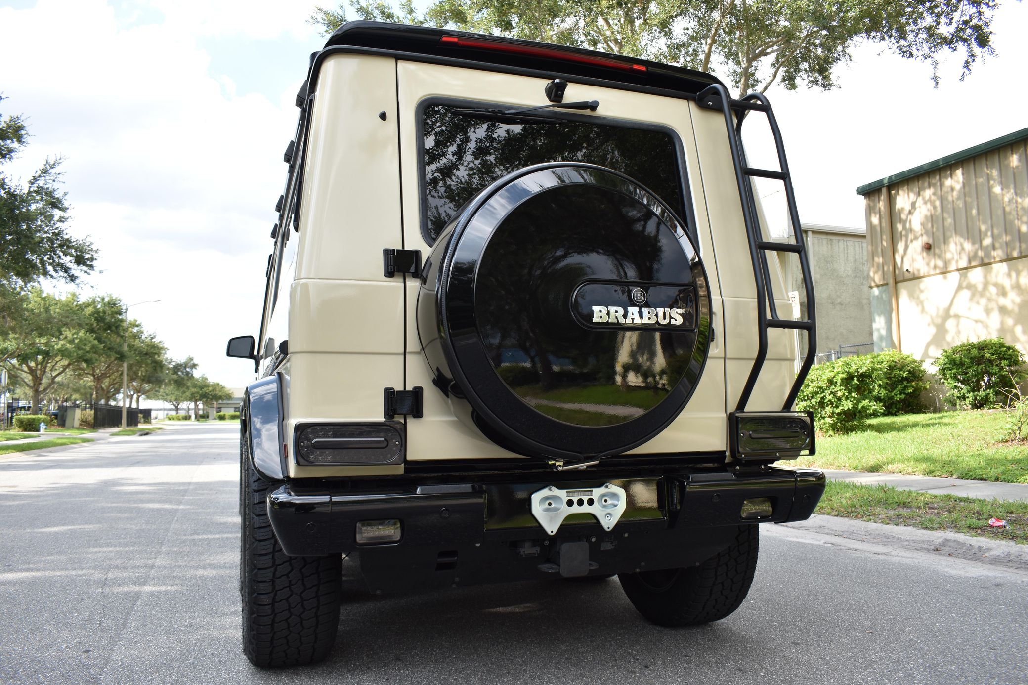 This Beige 2017 Mercedes-Benz G550 Six-Wheeler Up For Auction Is Anything But Boring