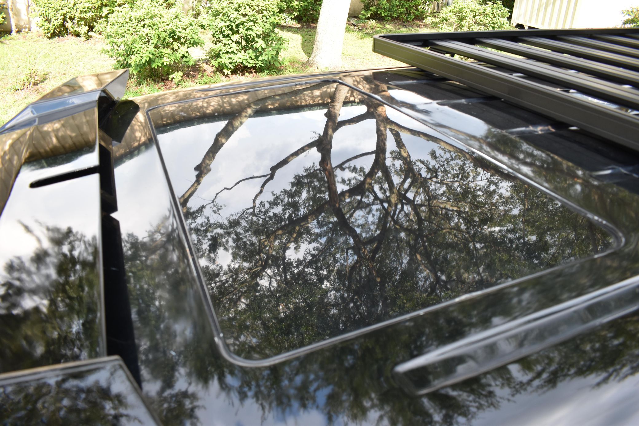 This Beige 2017 Mercedes-Benz G550 Six-Wheeler Up For Auction Is Anything But Boring