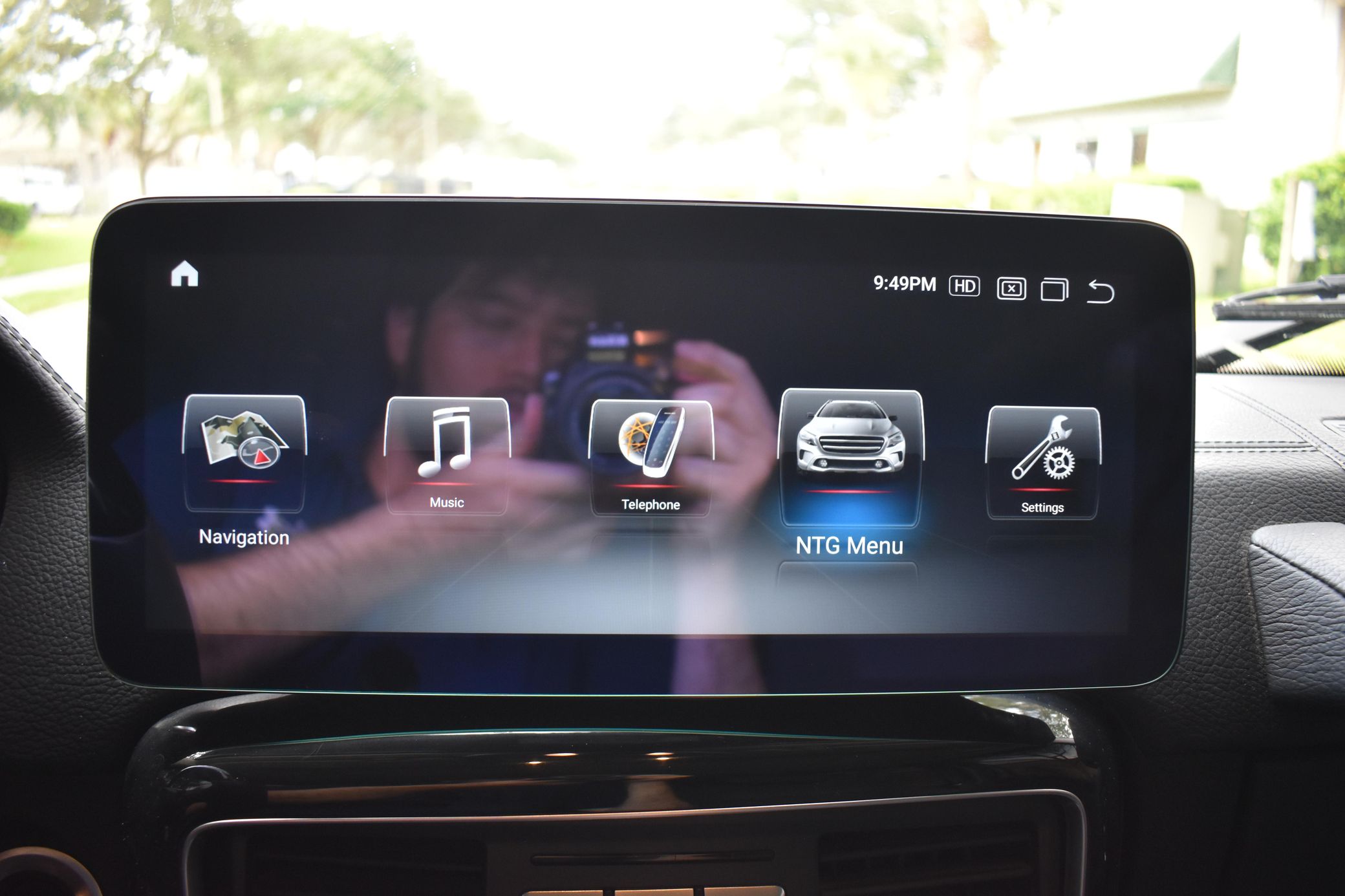 This Beige 2017 Mercedes-Benz G550 Six-Wheeler Up For Auction Is Anything But Boring