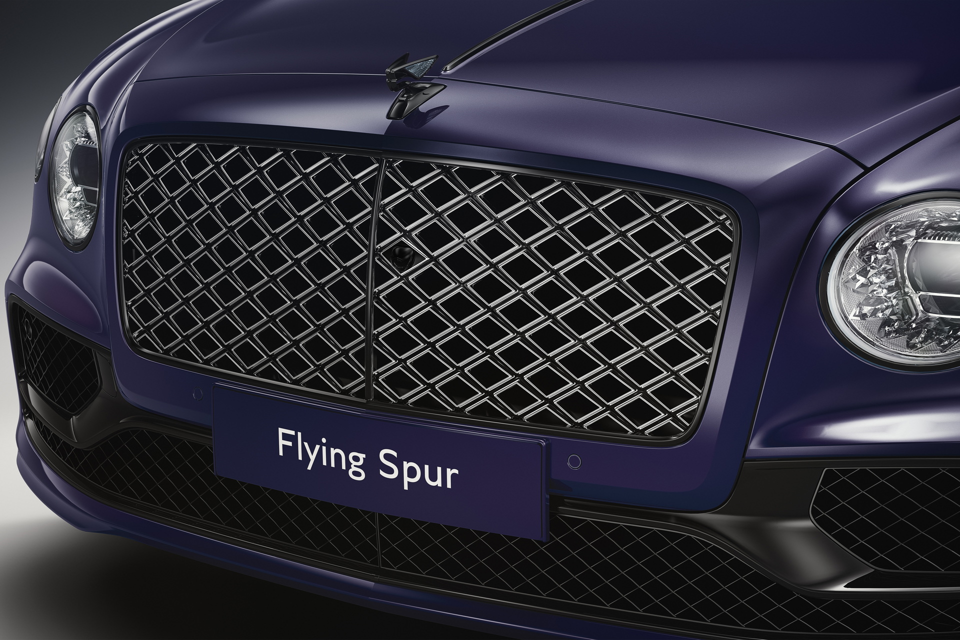 A Touch Of Darkness: Bentley Goes Black With Trim Options For The Flying Spur