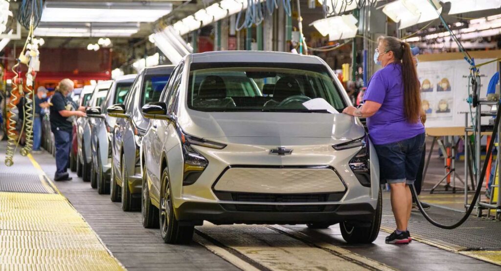  Chevrolet To Boost Bolt Production After Price Cuts Drive Demand