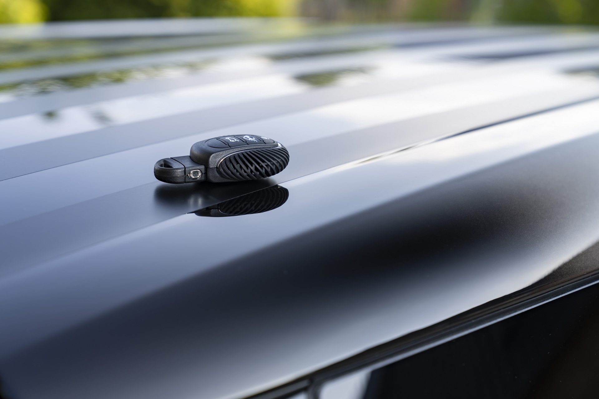 Mini Multitone Edition Brings Color Gradient To Roof Of Mini 3 Door, 5 Door, And Clubman