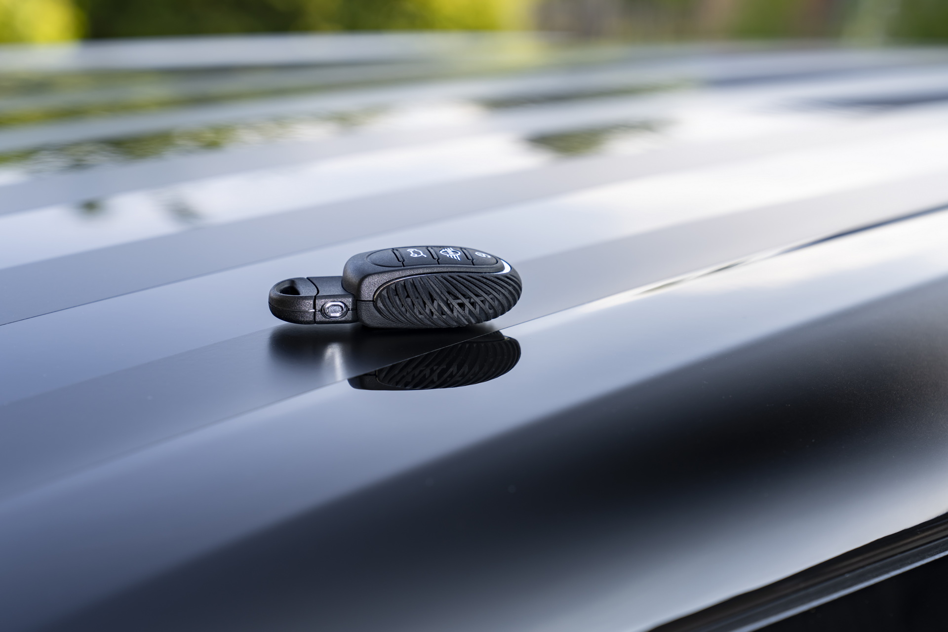 Mini Multitone Edition Brings Color Gradient To Roof Of Mini 3 Door, 5 Door, And Clubman