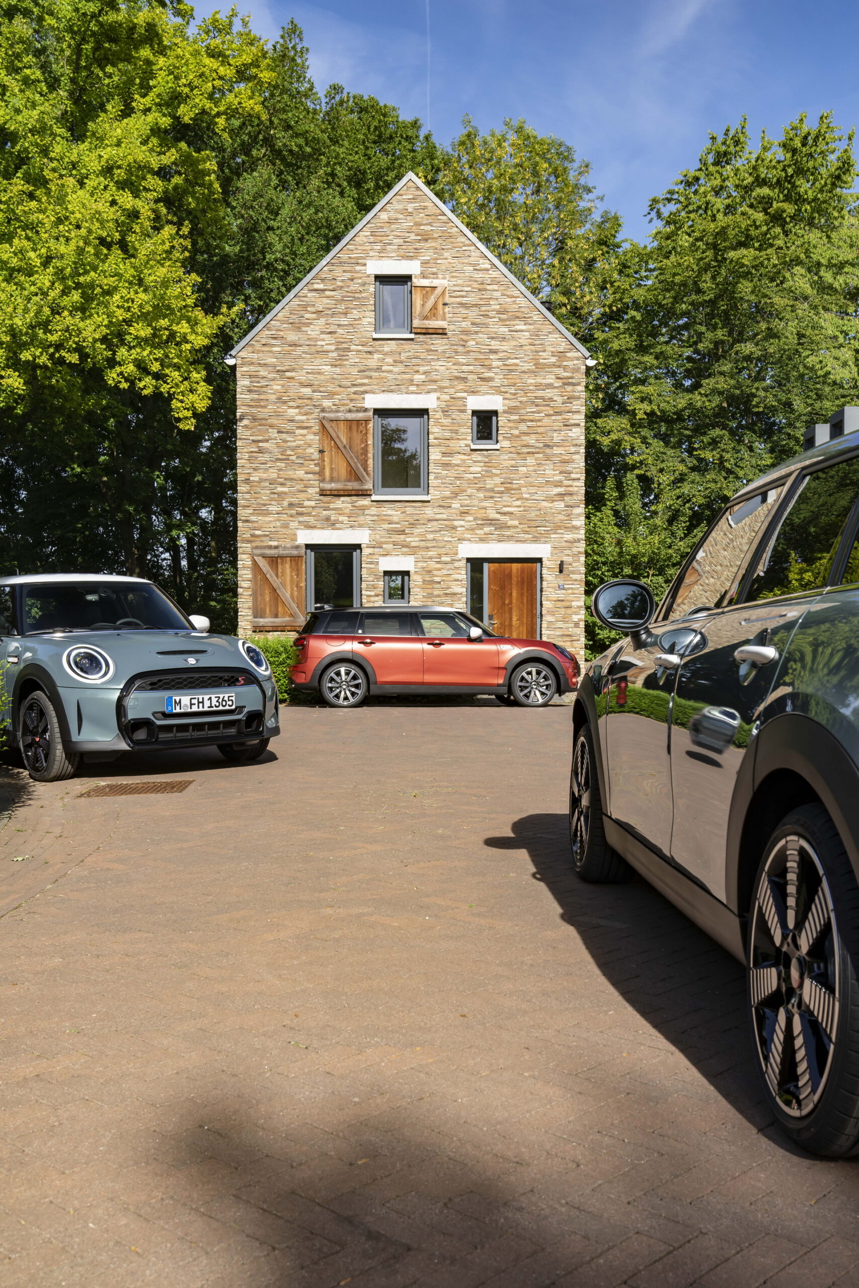 Mini Multitone Edition Brings Color Gradient To Roof Of Mini 3 Door, 5 Door, And Clubman