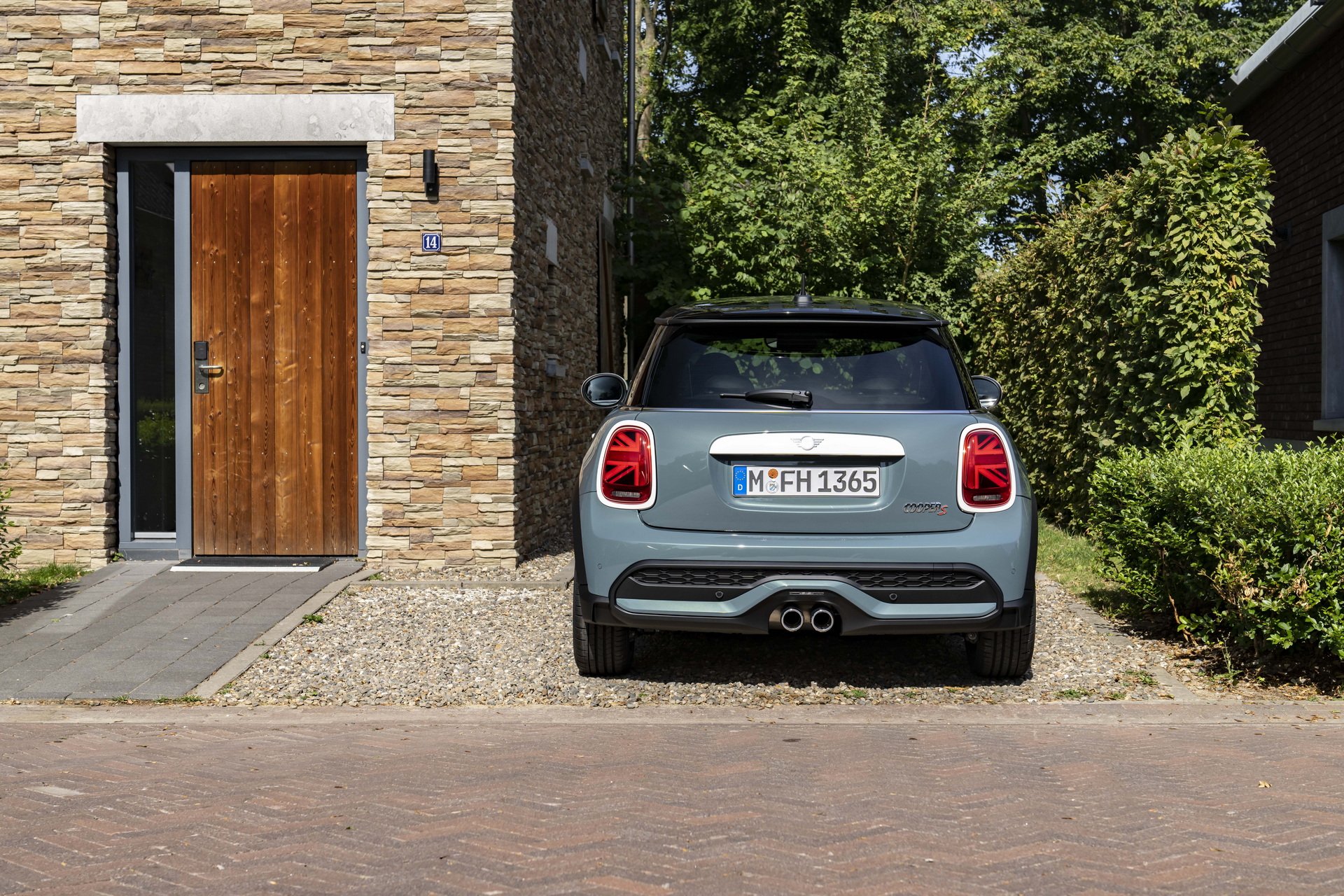 Mini Multitone Edition Brings Color Gradient To Roof Of Mini 3 Door, 5 Door, And Clubman