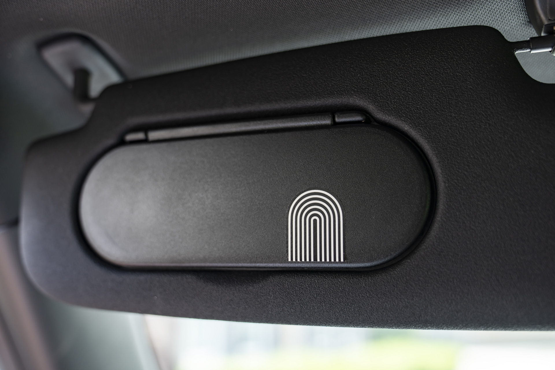 Mini Multitone Edition Brings Color Gradient To Roof Of Mini 3 Door, 5 Door, And Clubman