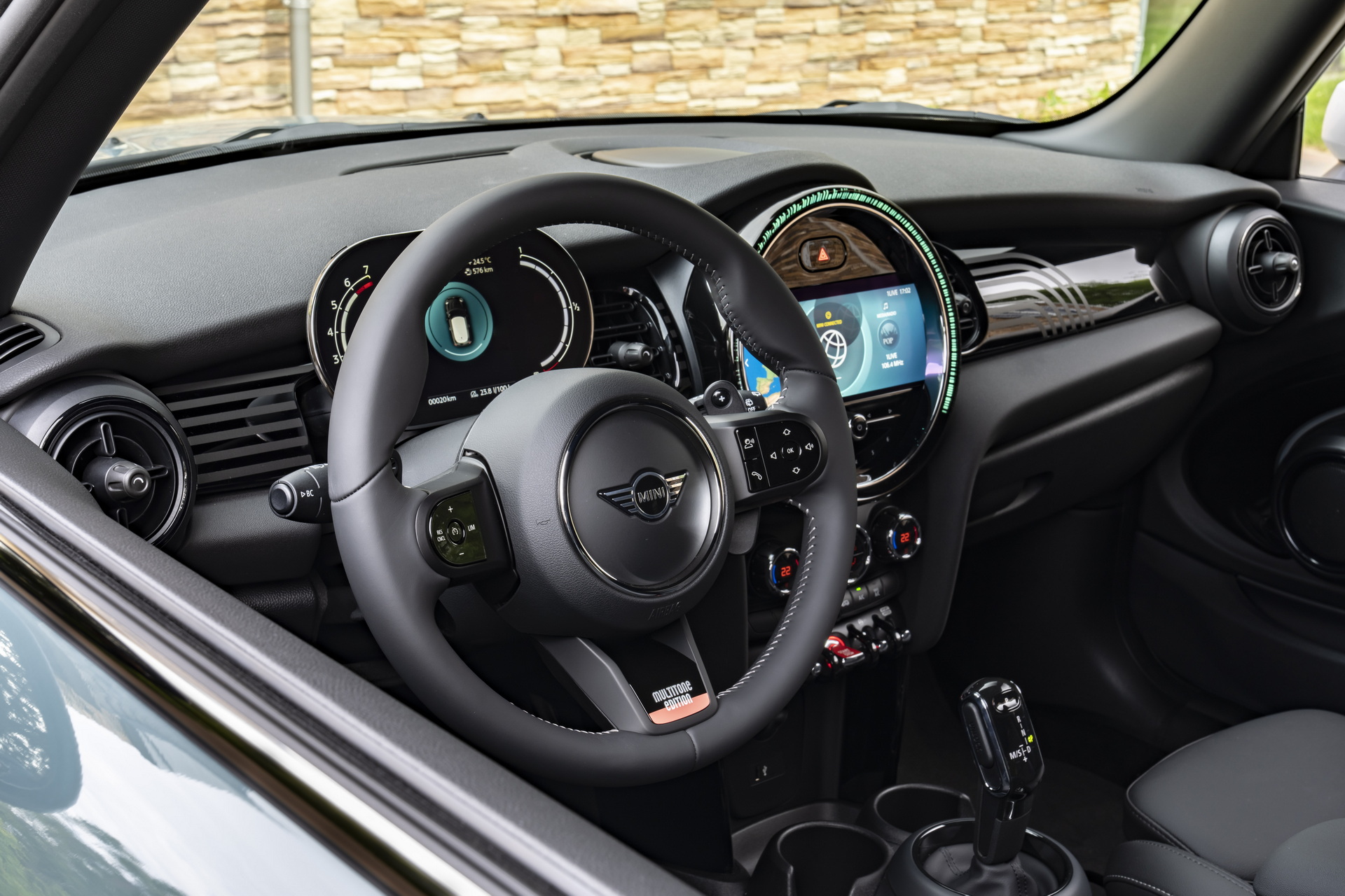 Mini Multitone Edition Brings Color Gradient To Roof Of Mini 3 Door, 5 Door, And Clubman