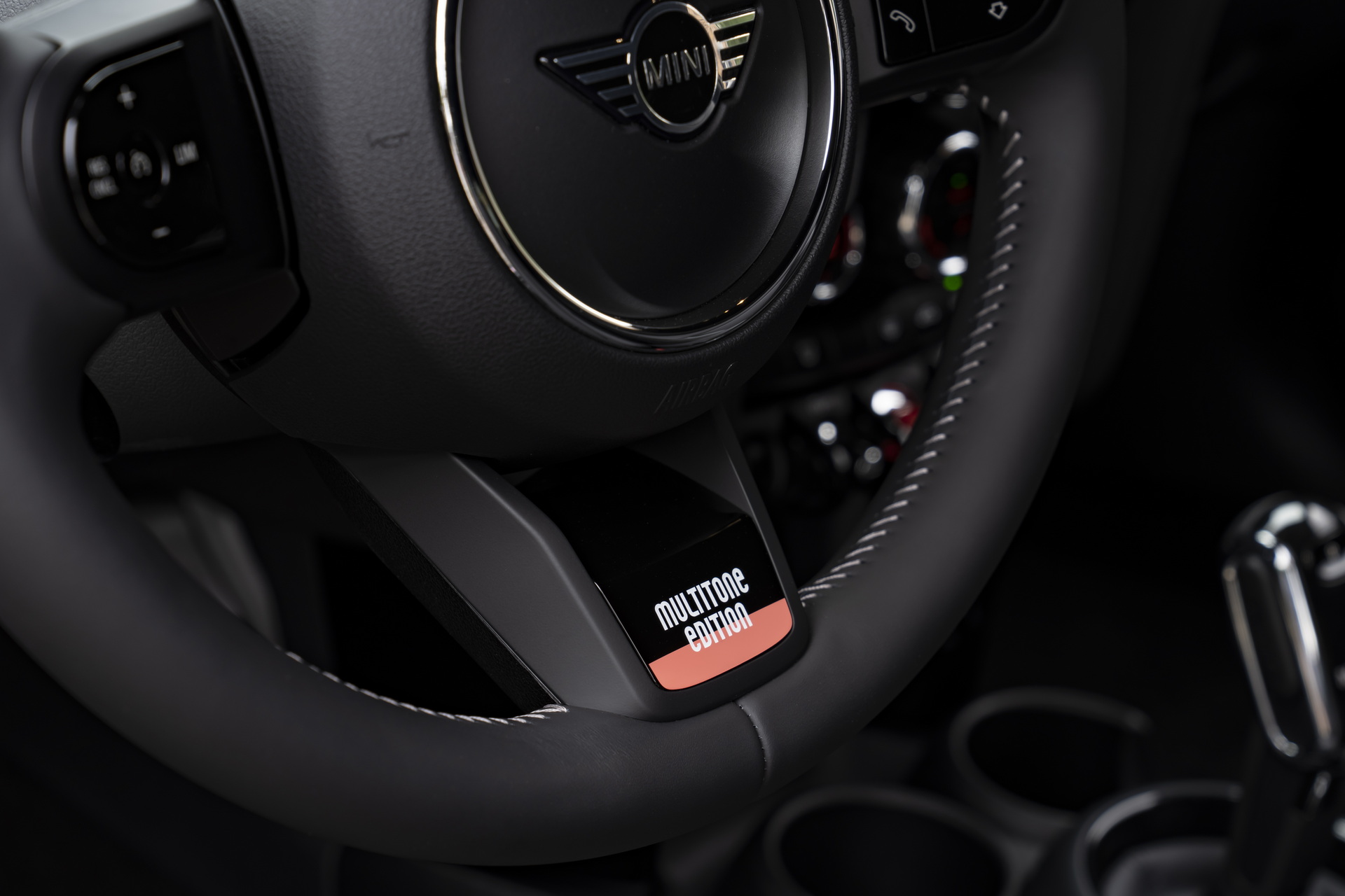 Mini Multitone Edition Brings Color Gradient To Roof Of Mini 3 Door, 5 Door, And Clubman