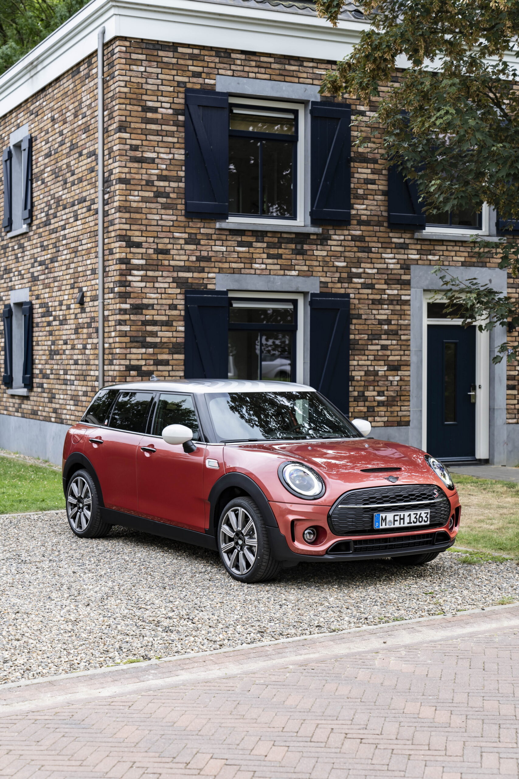 Mini Multitone Edition Brings Color Gradient To Roof Of Mini 3 Door, 5 Door, And Clubman
