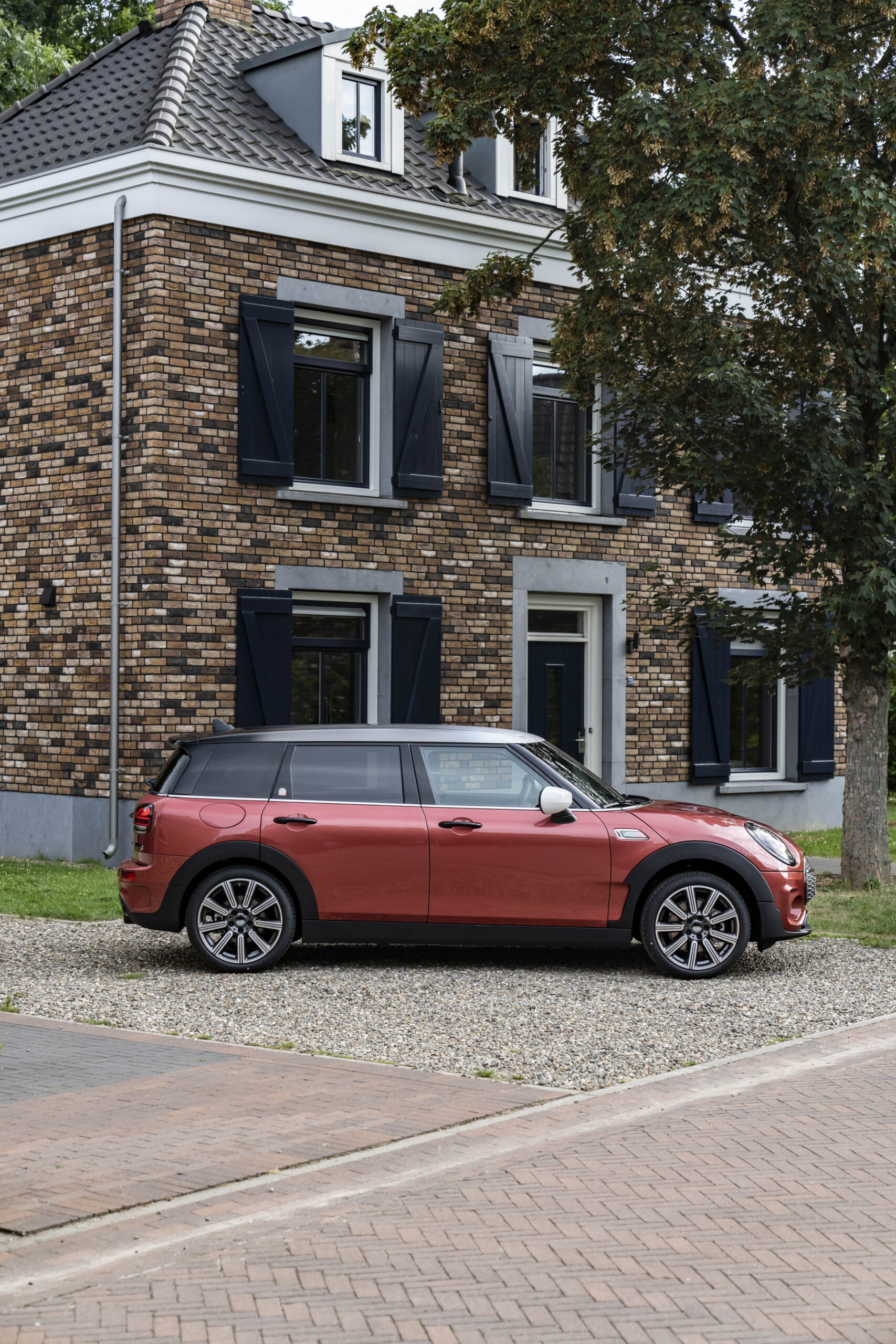 Mini Multitone Edition Brings Color Gradient To Roof Of Mini 3 Door, 5 Door, And Clubman