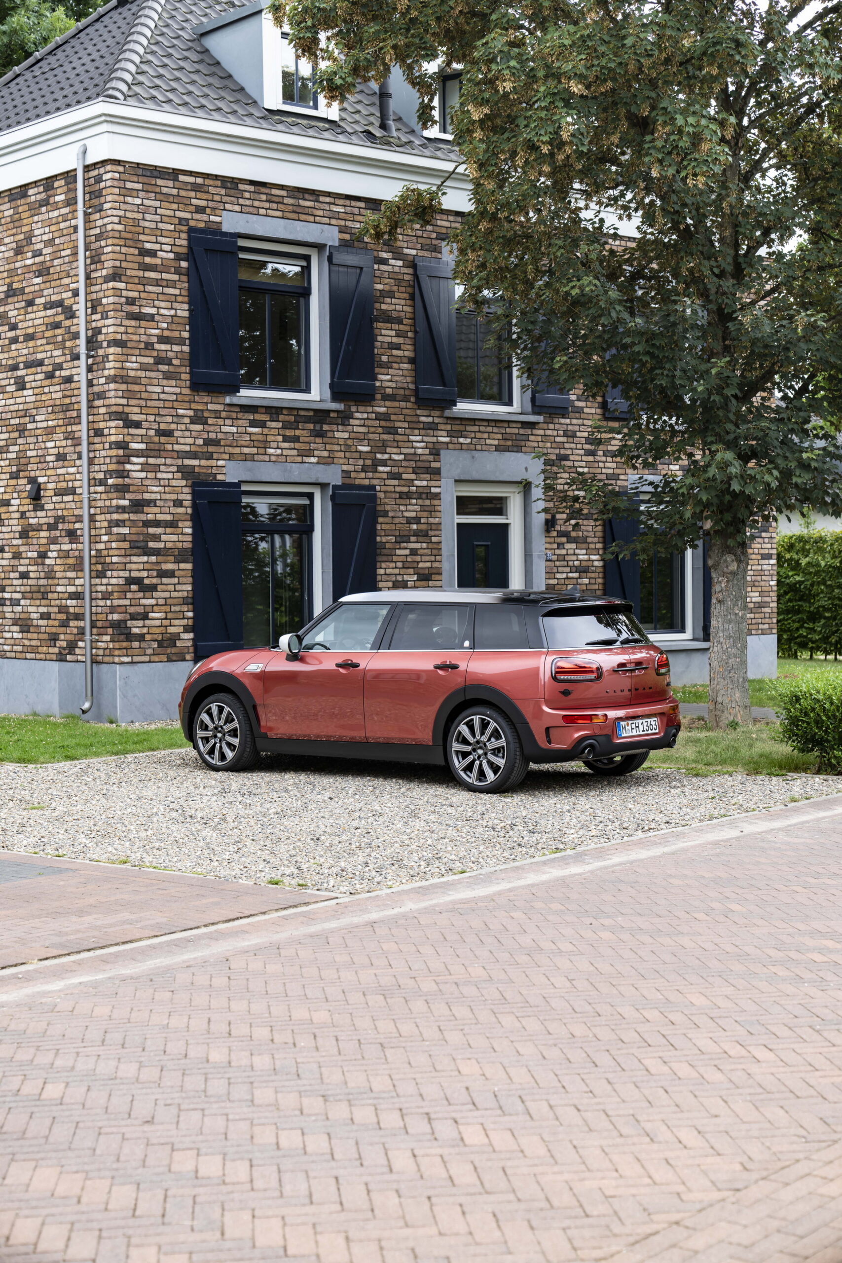Mini Multitone Edition Brings Color Gradient To Roof Of Mini 3 Door, 5 Door, And Clubman