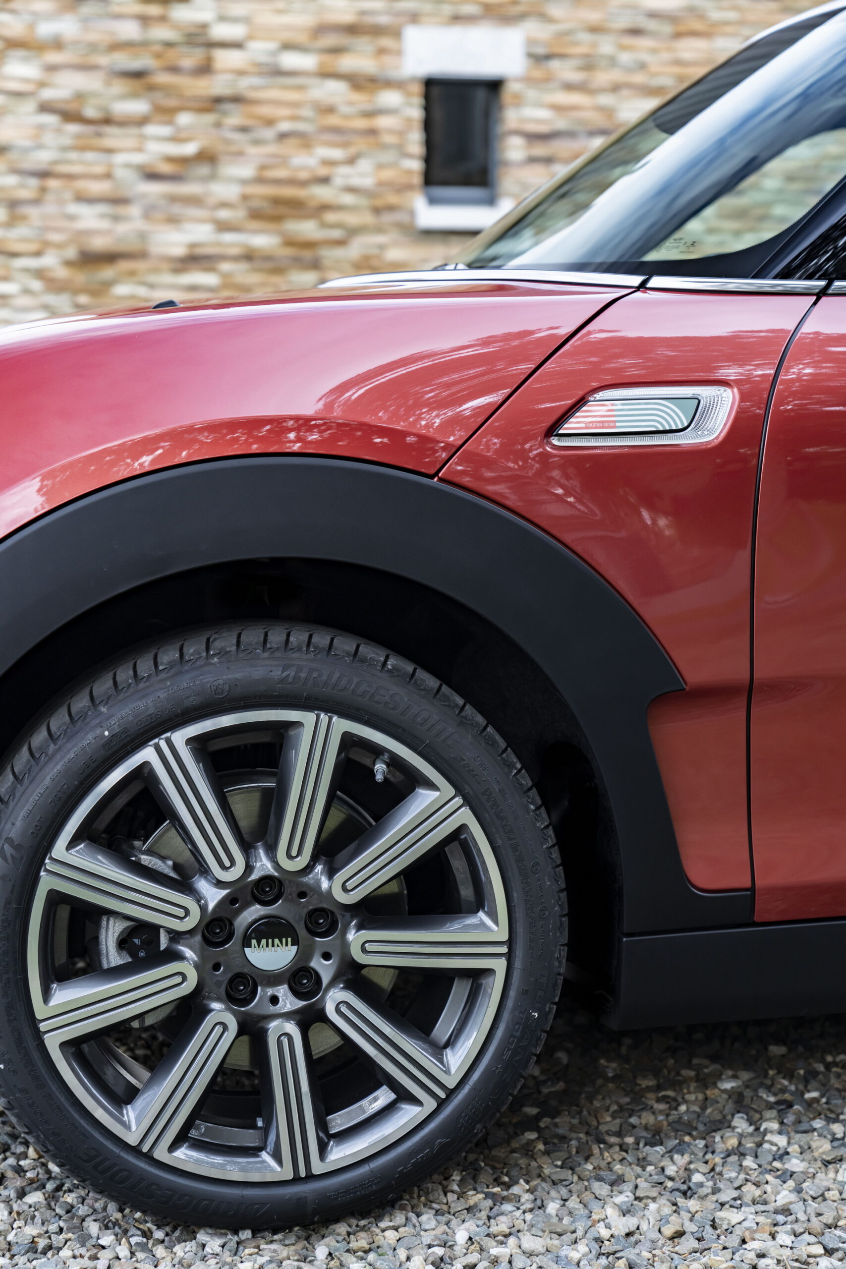 Mini Multitone Edition Brings Color Gradient To Roof Of Mini 3 Door, 5 Door, And Clubman