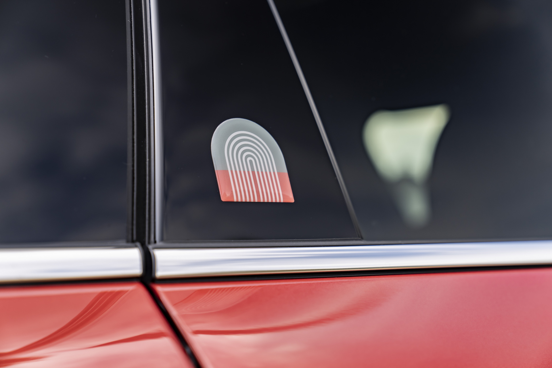 Mini Multitone Edition Brings Color Gradient To Roof Of Mini 3 Door, 5 Door, And Clubman