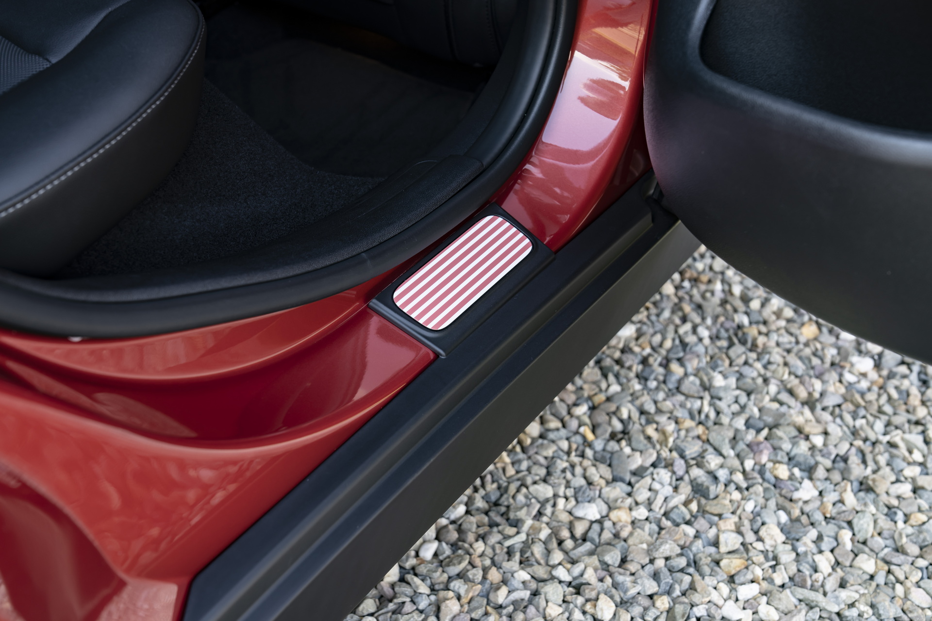 Mini Multitone Edition Brings Color Gradient To Roof Of Mini 3 Door, 5 Door, And Clubman