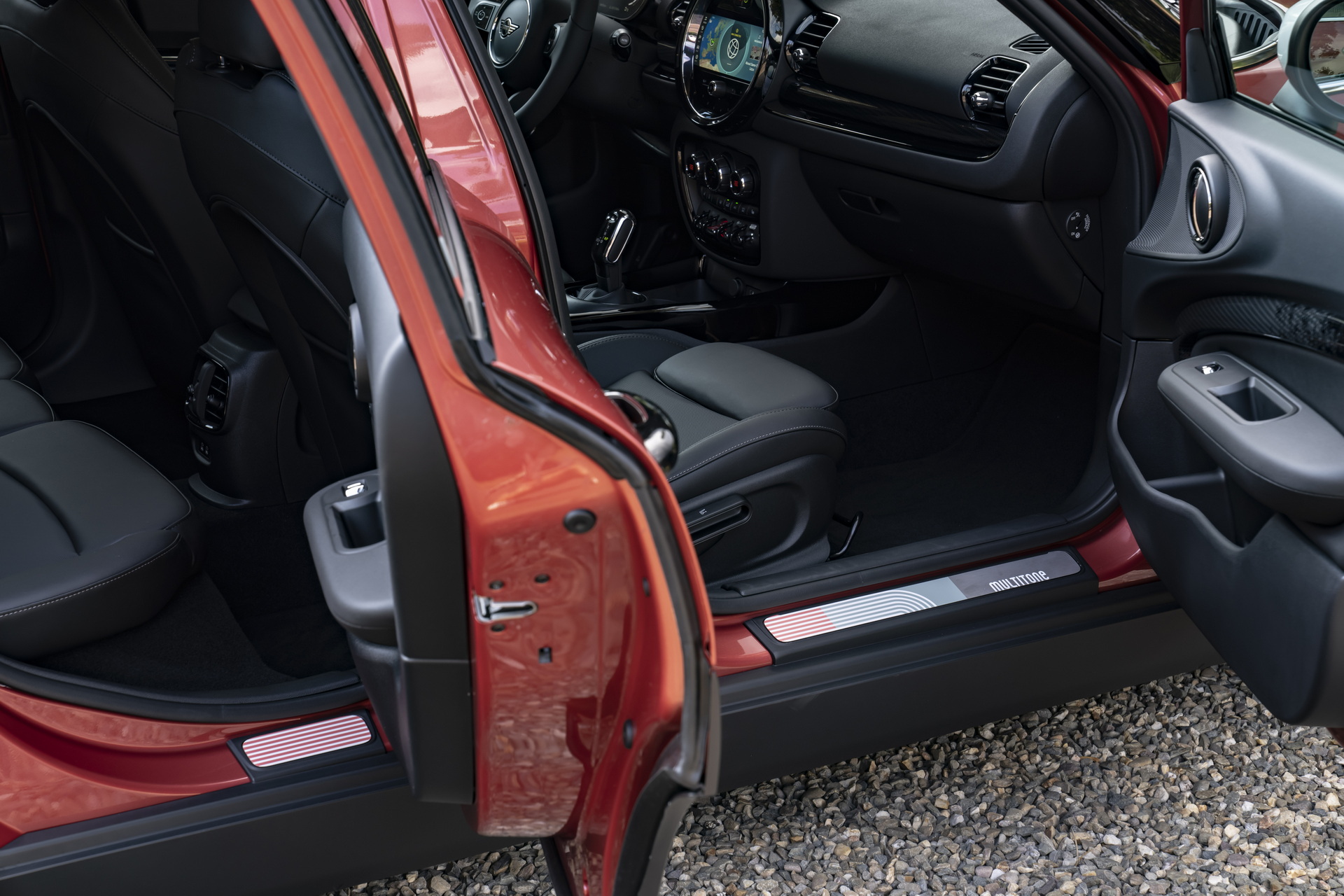 Mini Multitone Edition Brings Color Gradient To Roof Of Mini 3 Door, 5 Door, And Clubman