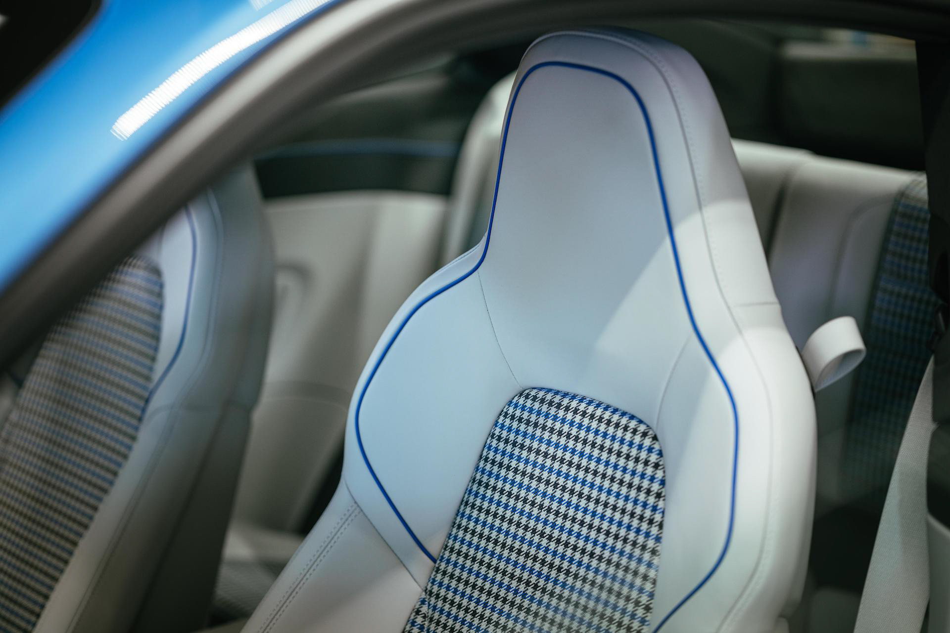 Porsche 911 Sally Special Is A Modified 992 Carrera GTS Inspired By Pixar’s Cars Movie