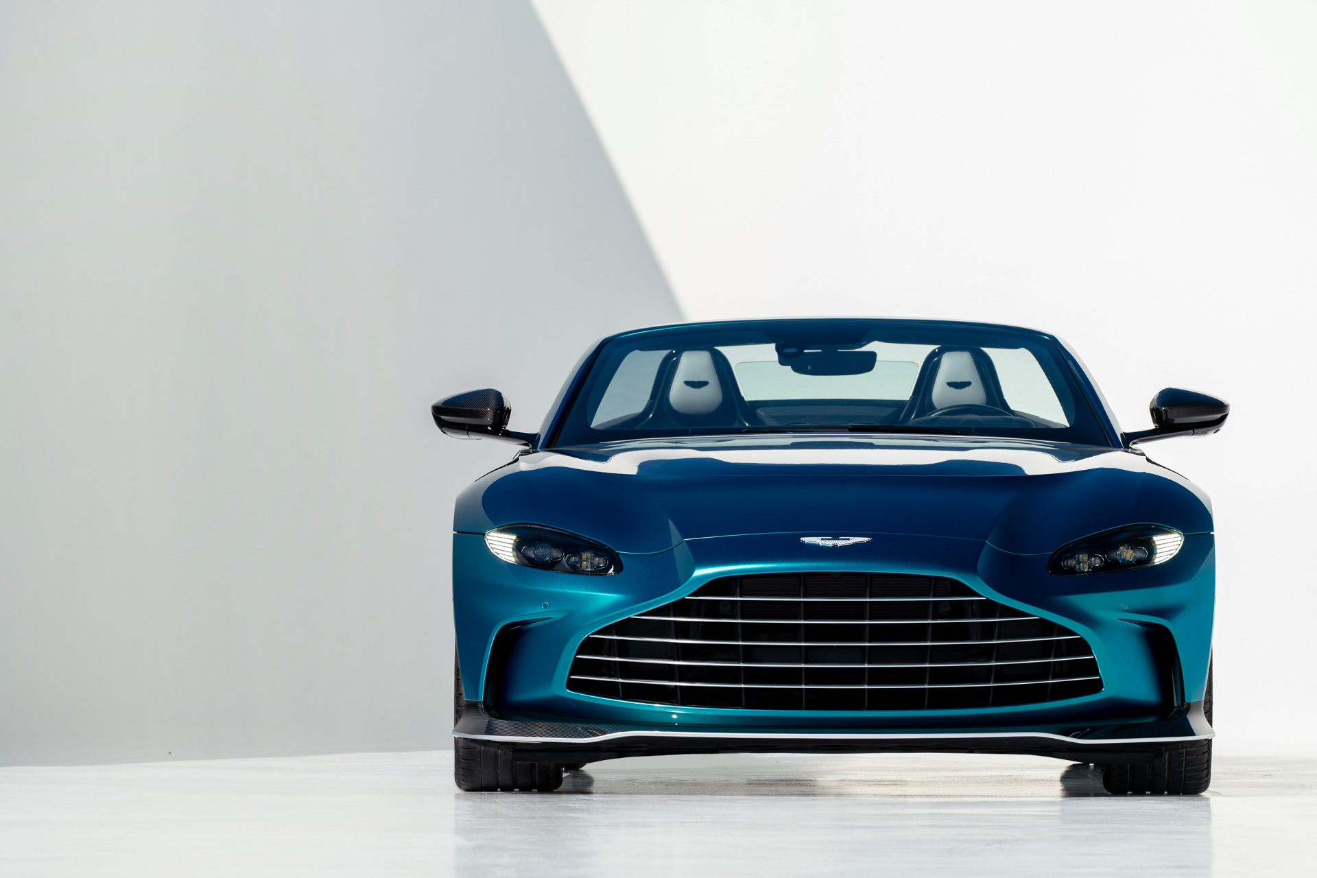 690 hp Aston Martin V12 Vantage Roadster Is Limited To 249 Cars And They’re All Sold