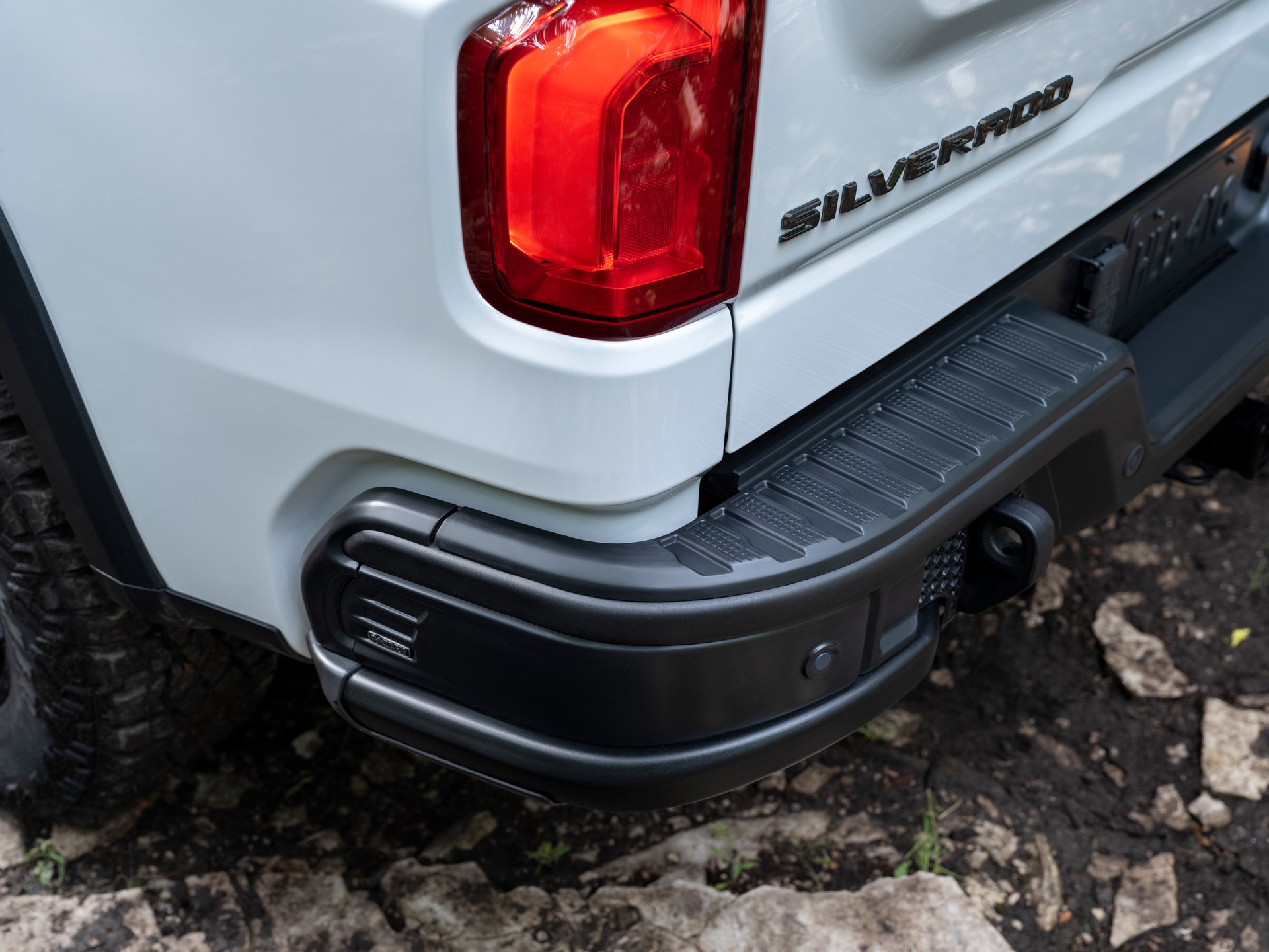 2023 Chevrolet Silverado ZR2 Bison Is GM’s Most Hardcore Off-Roader