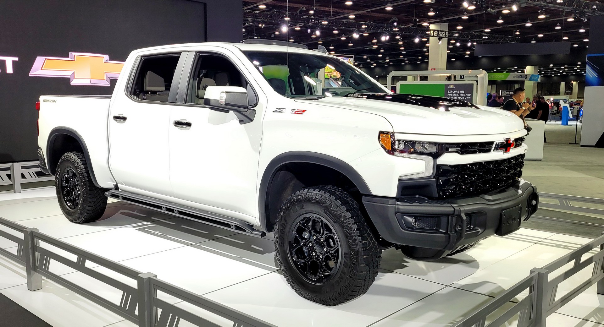 Le Chevrolet Silverado ZR2 Bison 2023 est le tout-terrain le plus hardcore de GM