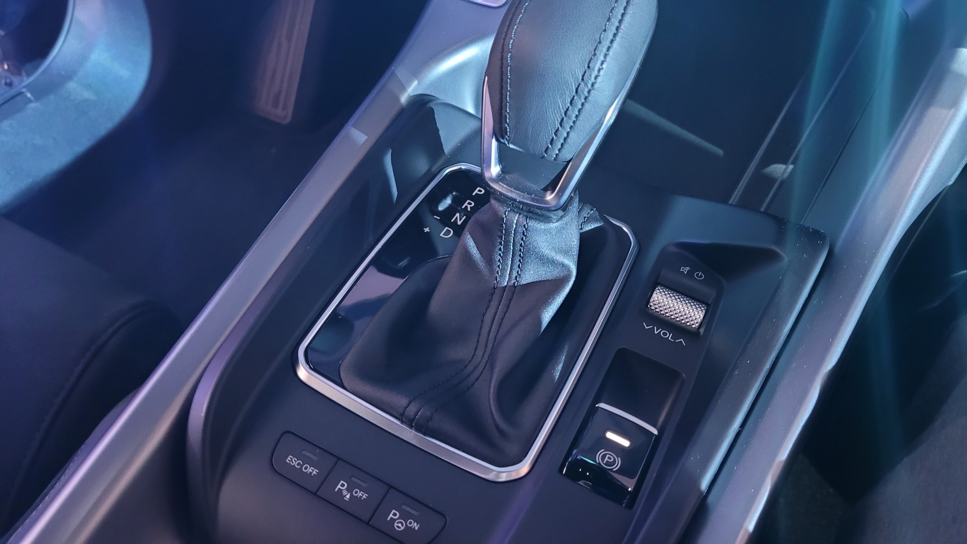 First Look: The 2023 Hornet Is The Most Important Dodge In Over A Decade