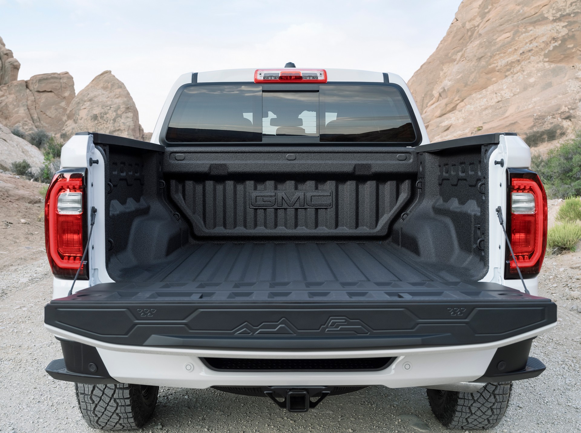 2023 GMC Canyon Combines Luxury And Off-Road Prowess With 310 HP Turbo Engine