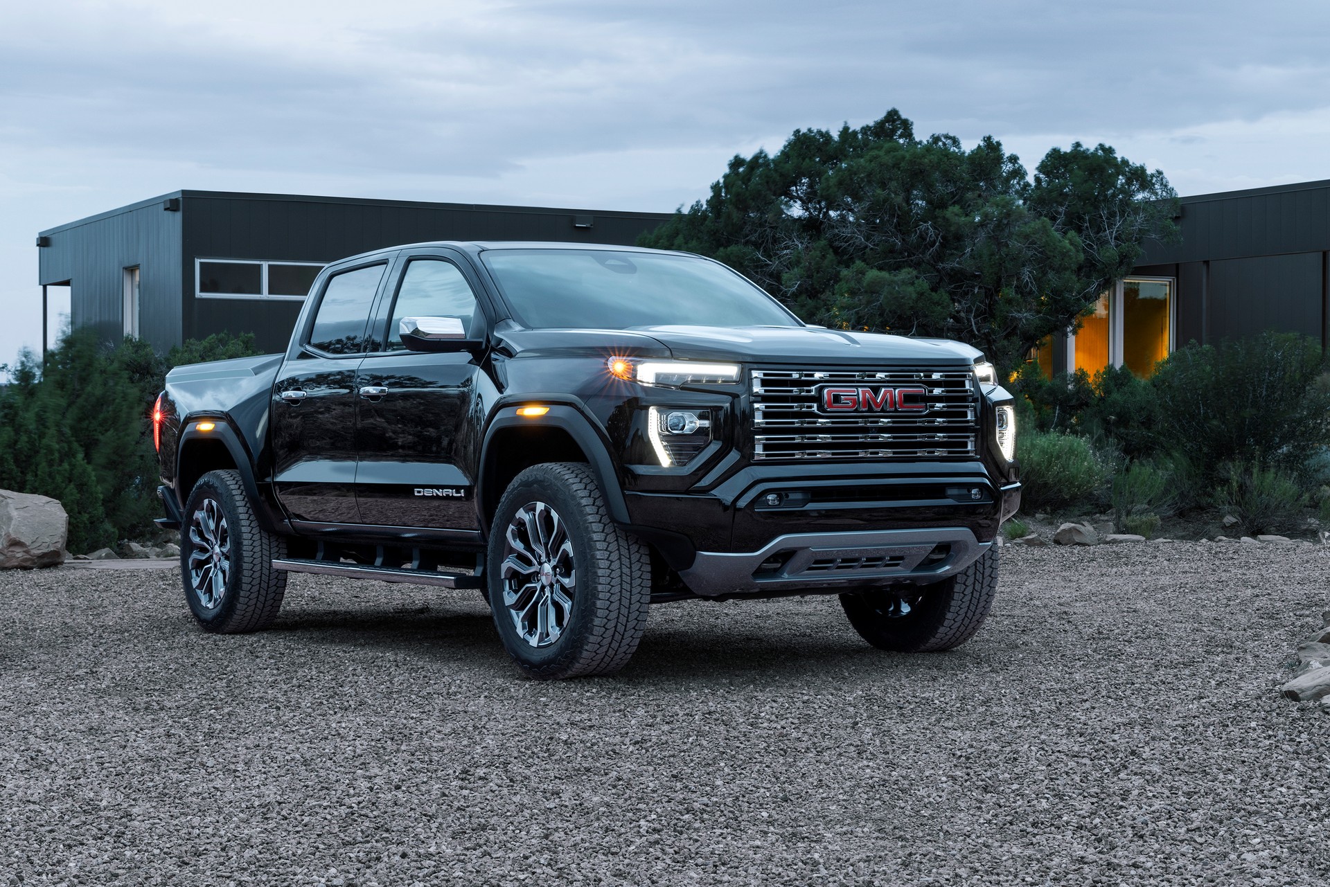 2023 GMC Canyon Combines Luxury And Off-Road Prowess With 310 HP Turbo Engine