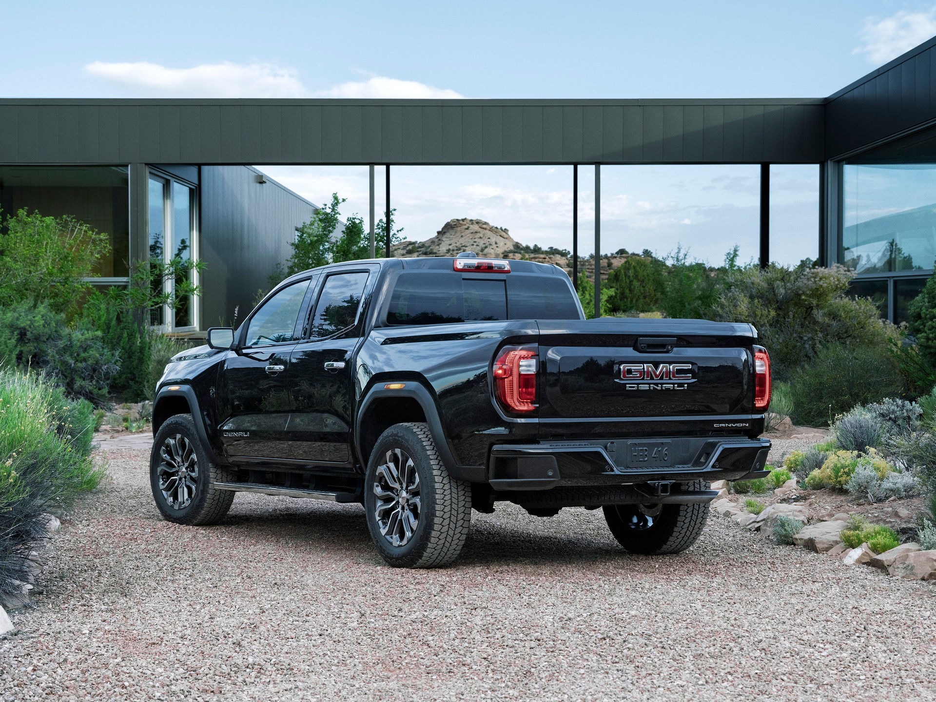 2023 GMC Canyon Combines Luxury And Off-Road Prowess With 310 HP Turbo Engine