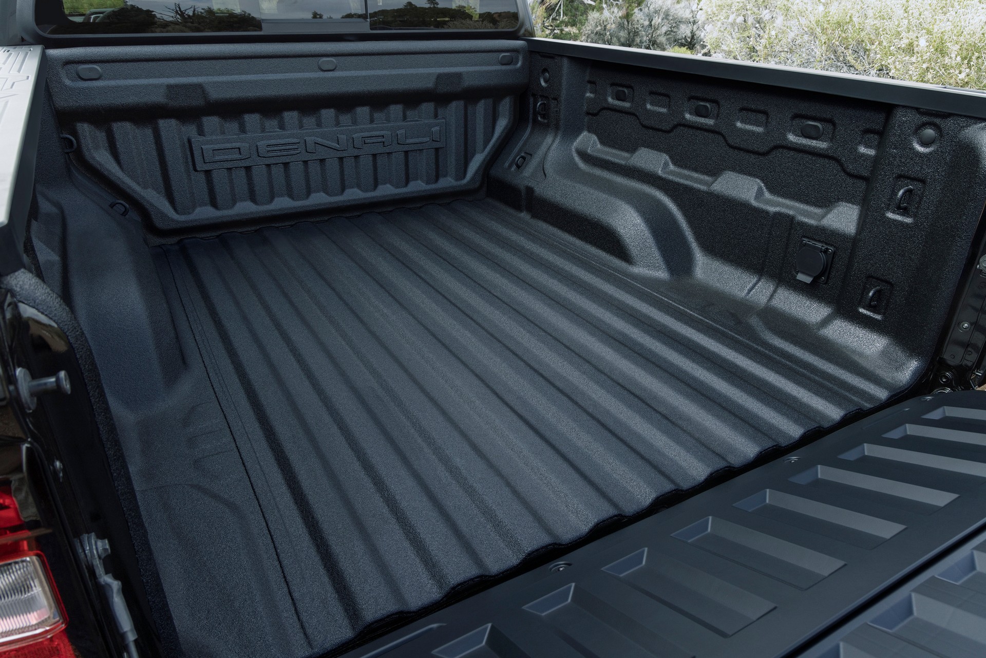 2023 GMC Canyon Combines Luxury And Off-Road Prowess With 310 HP Turbo Engine