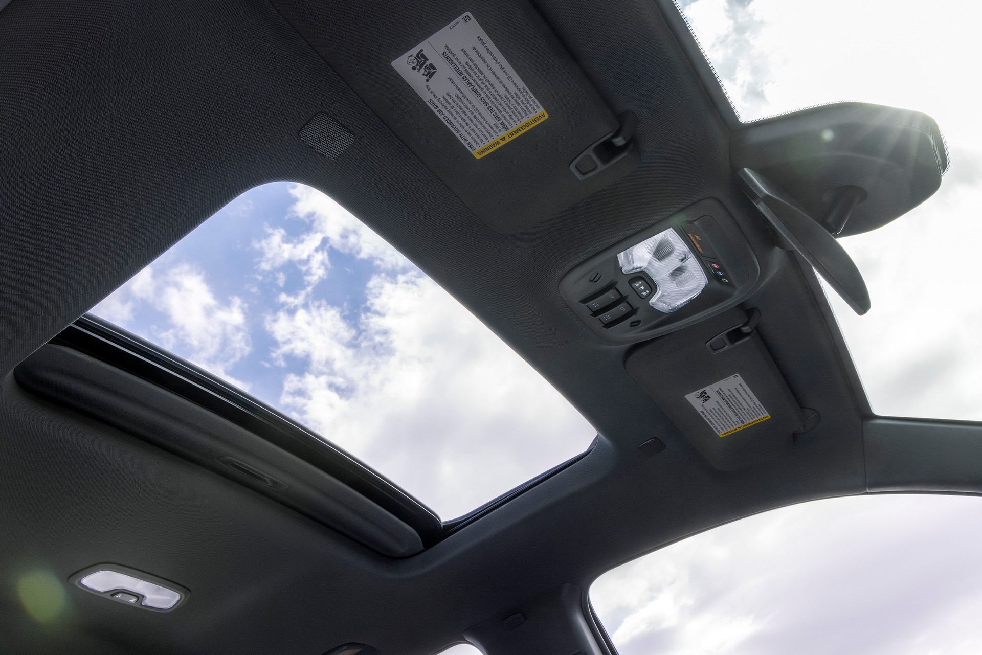 2023 GMC Canyon Combines Luxury And Off-Road Prowess With 310 HP Turbo Engine