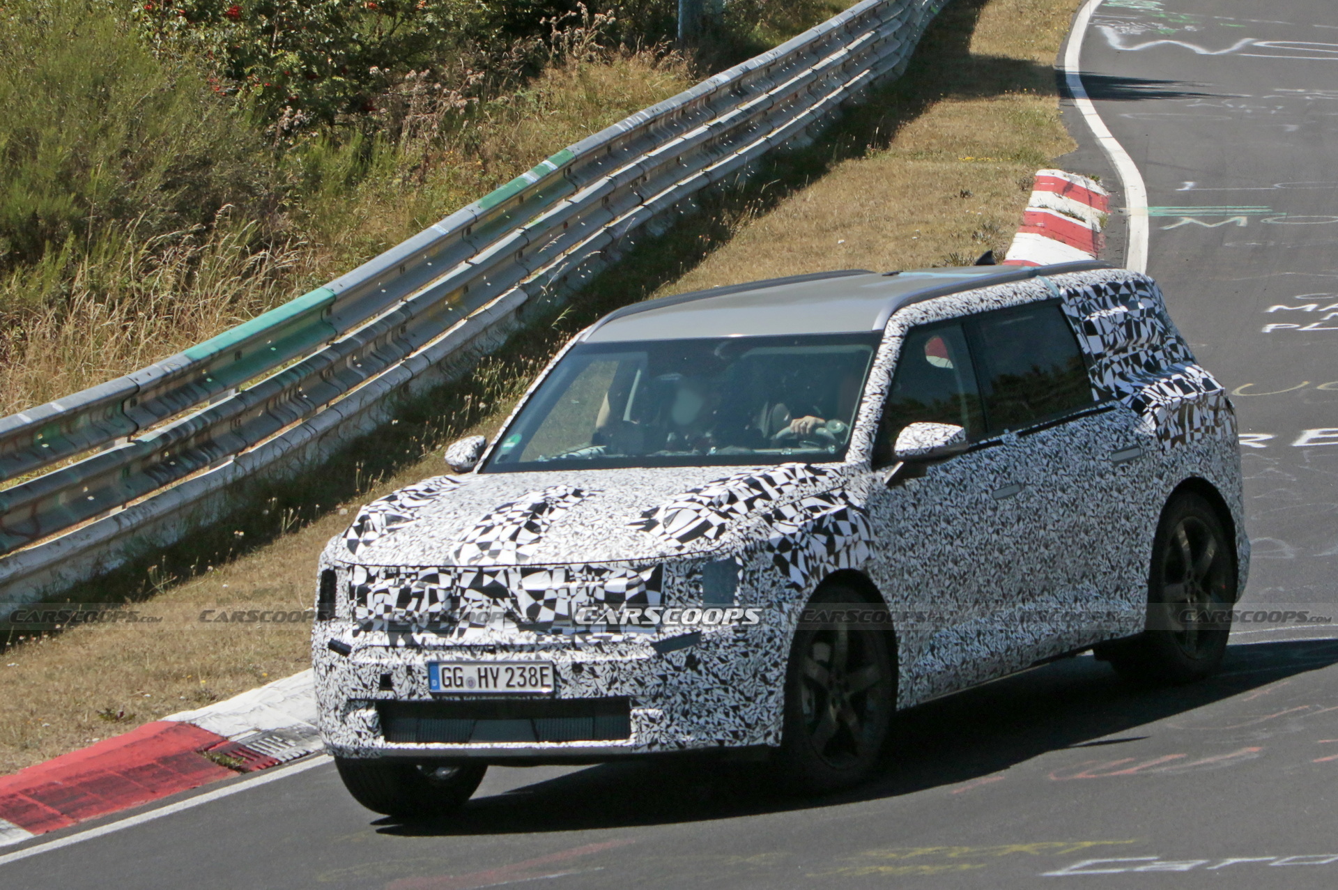 Here’s Our Best Look Yet At The 2024 Kia EV9 Electric Large SUV