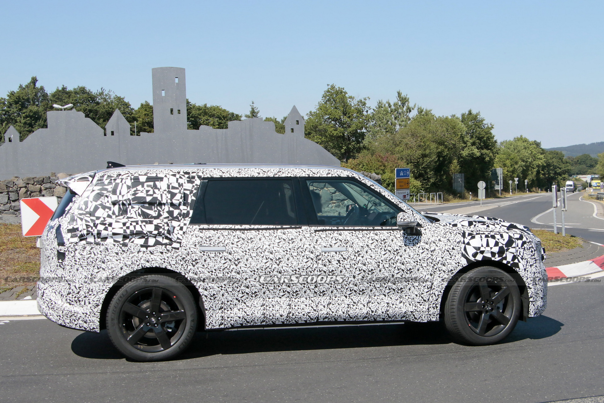 Here’s Our Best Look Yet At The 2024 Kia EV9 Electric Large SUV