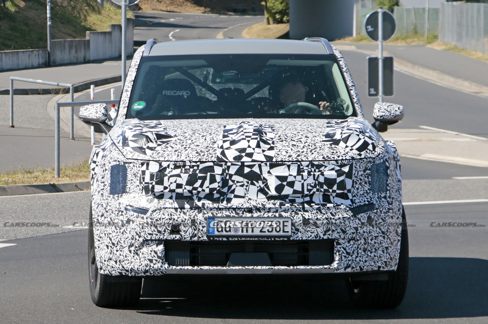 Here’s Our Best Look Yet At The 2024 Kia EV9 Electric Large SUV