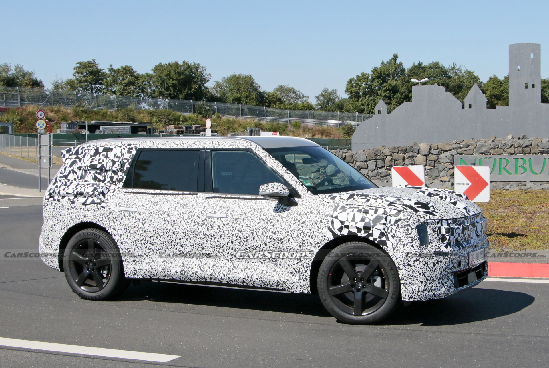 Here’s Our Best Look Yet At The 2024 Kia EV9 Electric Large SUV