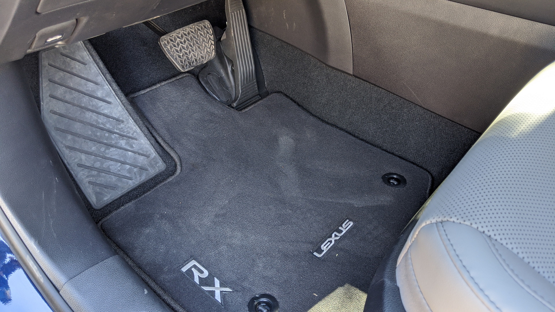 Driven: The 2023 Lexus RX Raises The Crossover Bar Again While Dropping V6