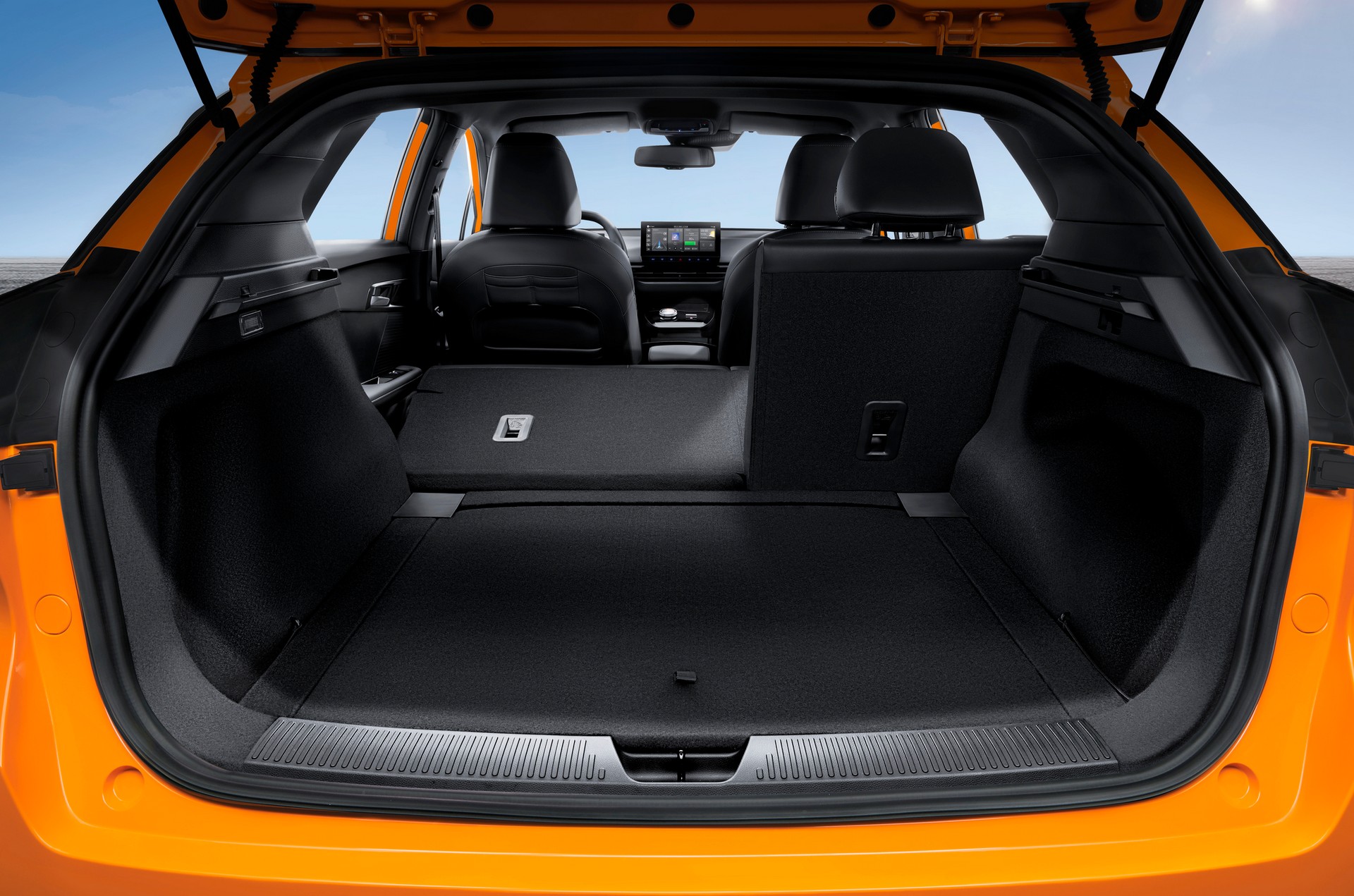 2023 MG4 EV Packs Up To 200 HP, Offers Up To 281 Miles Of Range, And Starts At £25,995